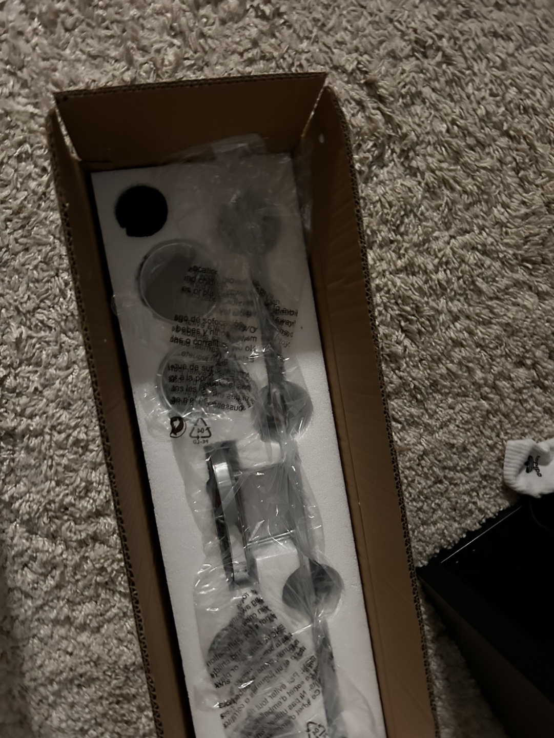 Maple Lighting Bathroom Light Fixture - photo 2