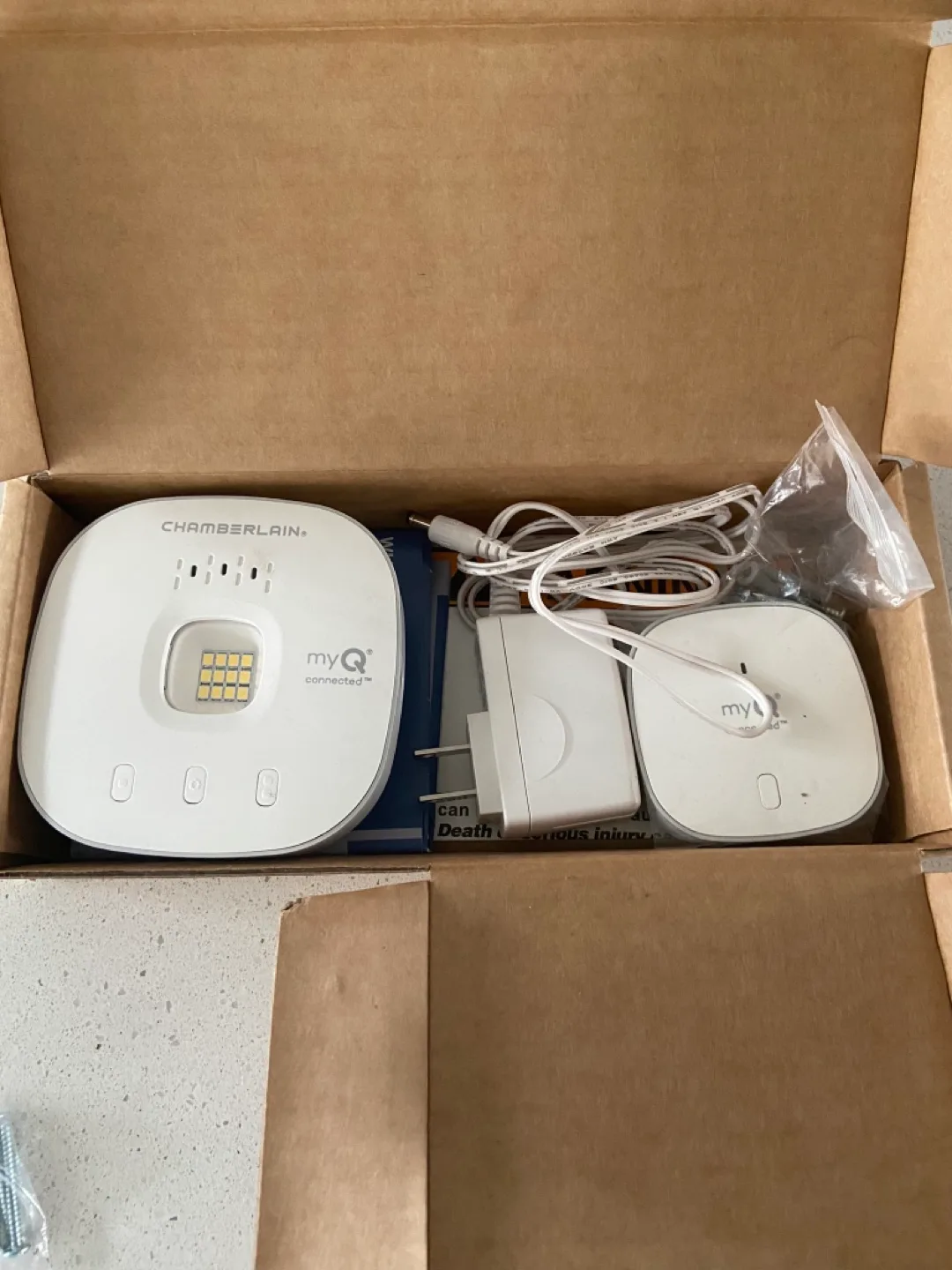 Chamberlain myQ Smart Garage Control image indicator(3)