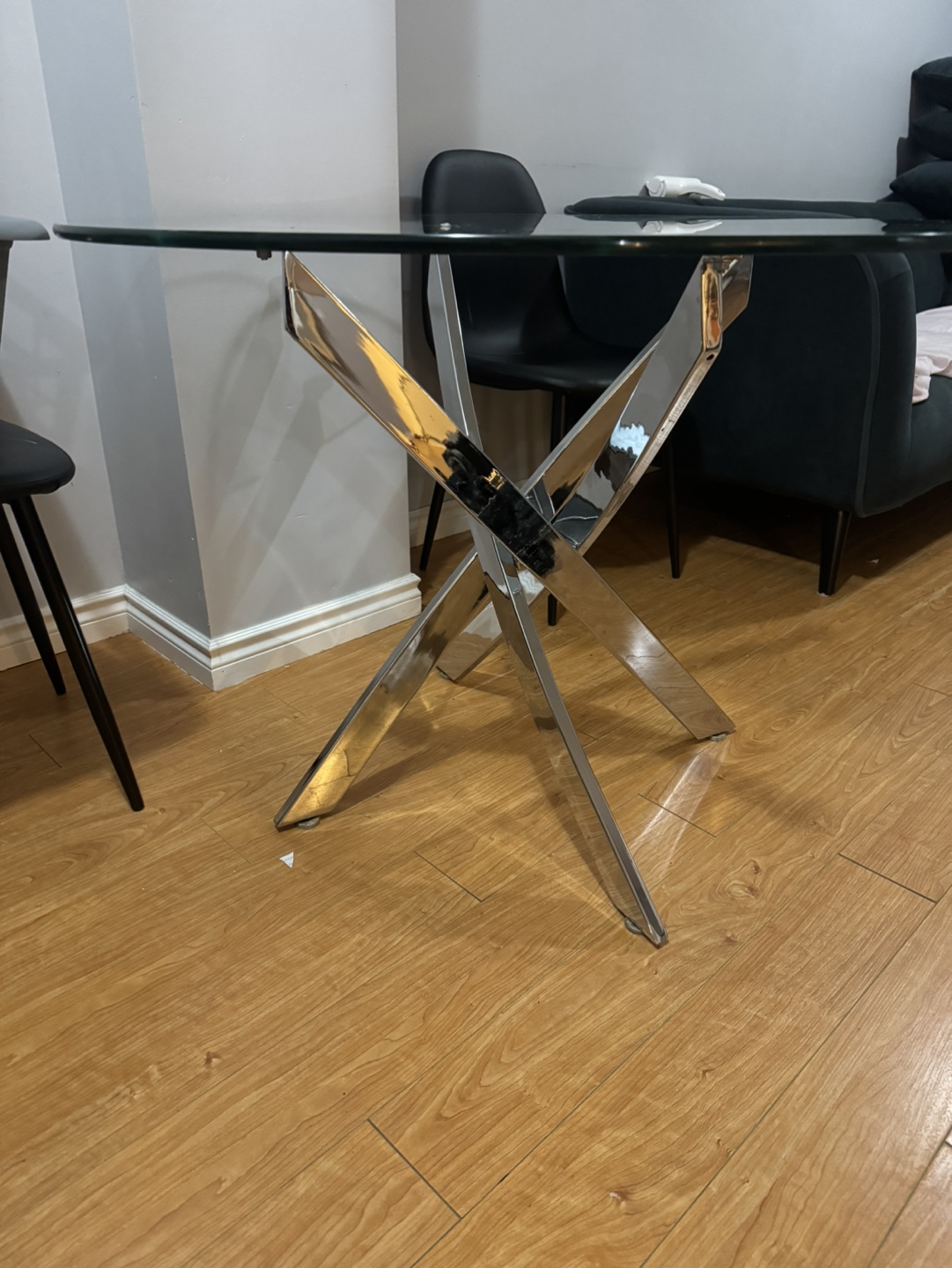 Glass and Chrome Round Table - photo 2