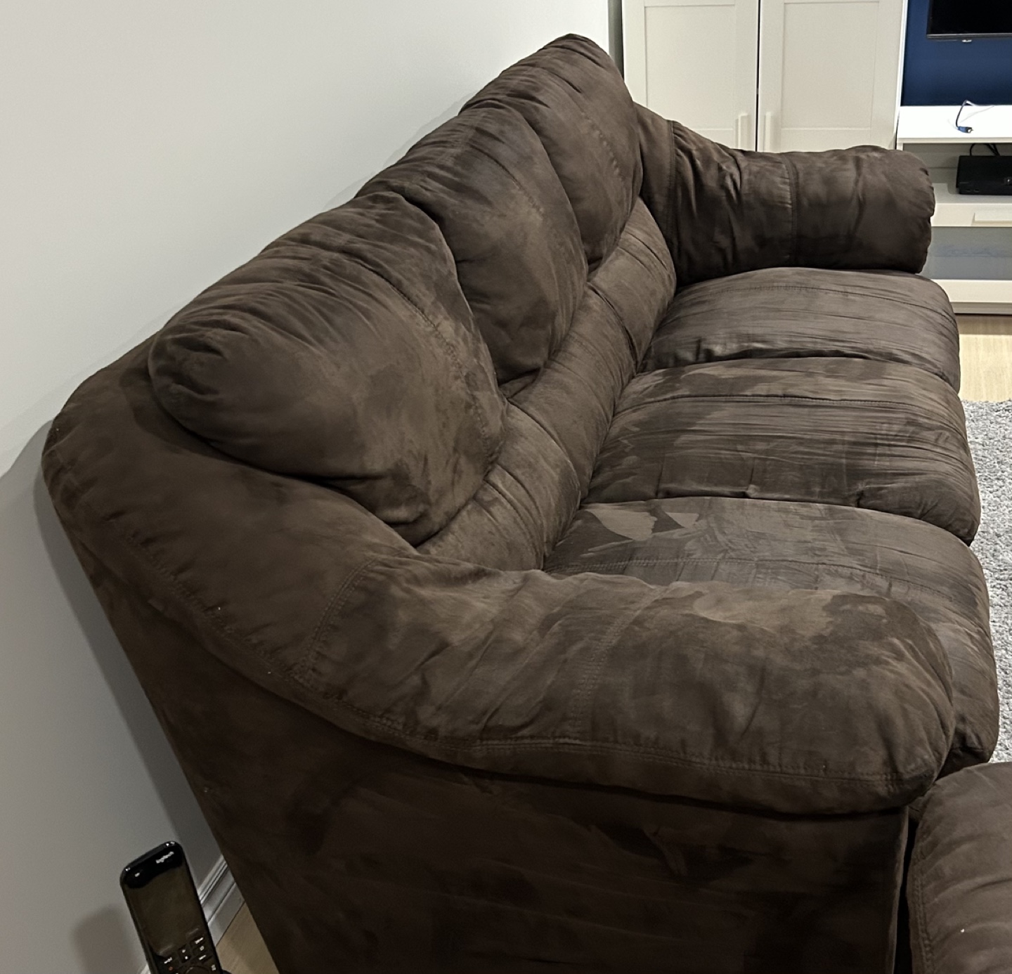 Chocolate brown Micro fibre couch and love seat. - photo 2