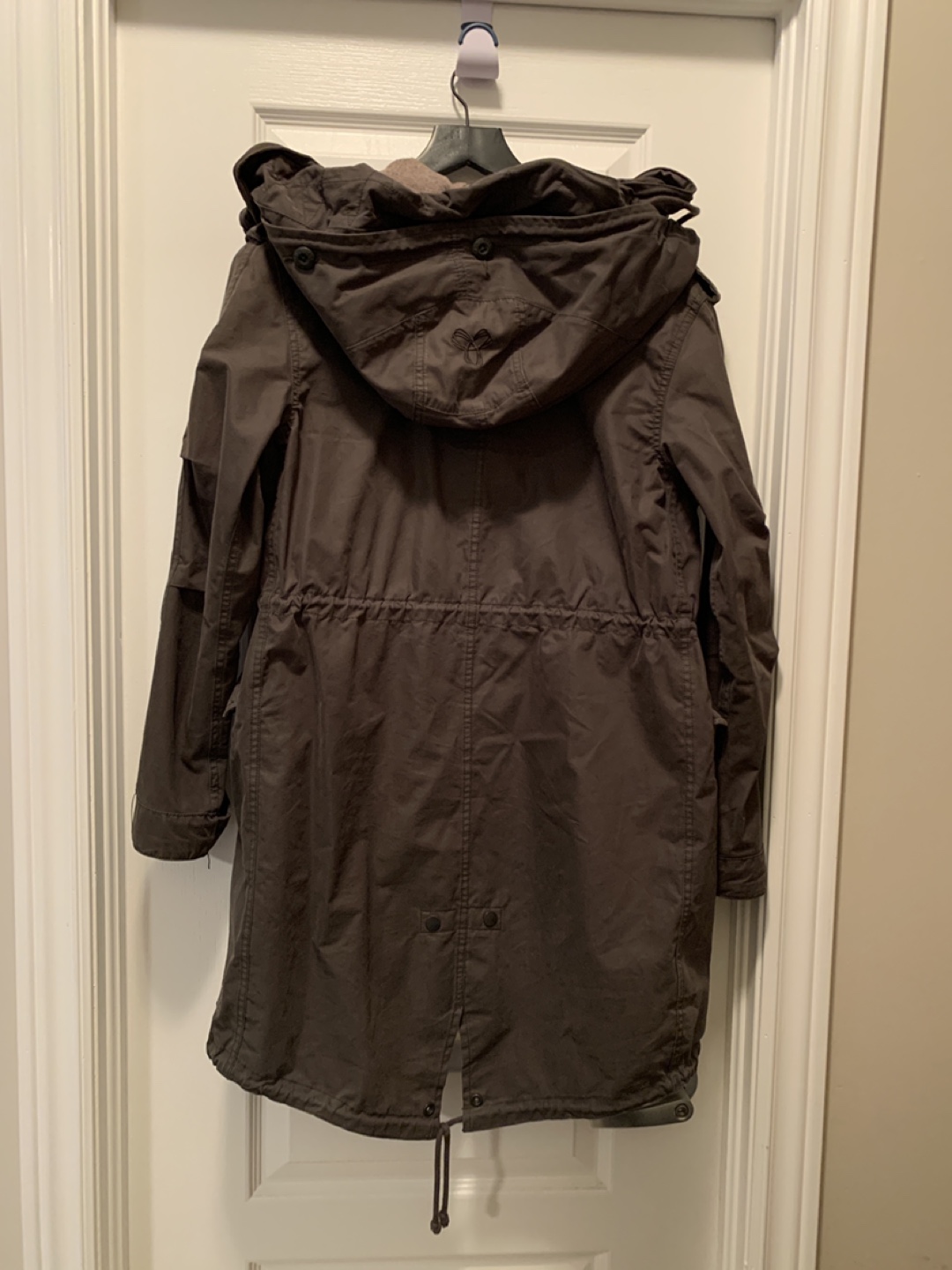Aritzia, TNA Britannia, 2-Layer Winter Parka with Fur Hood - photo 2