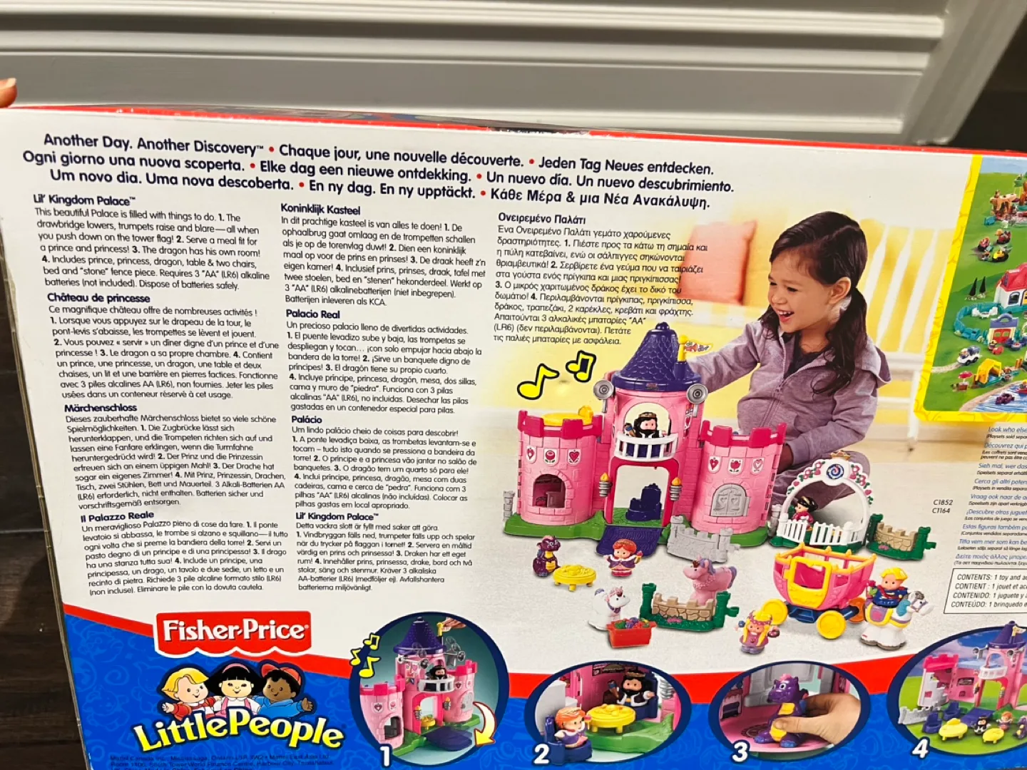 toddler Classic playset Fisher Price little people NEW castle image indicator(4)