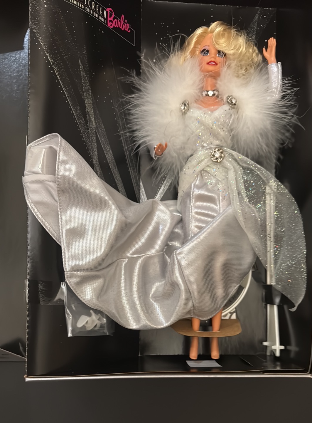 Silver Screen Barbie Limited Edition Doll - photo 5