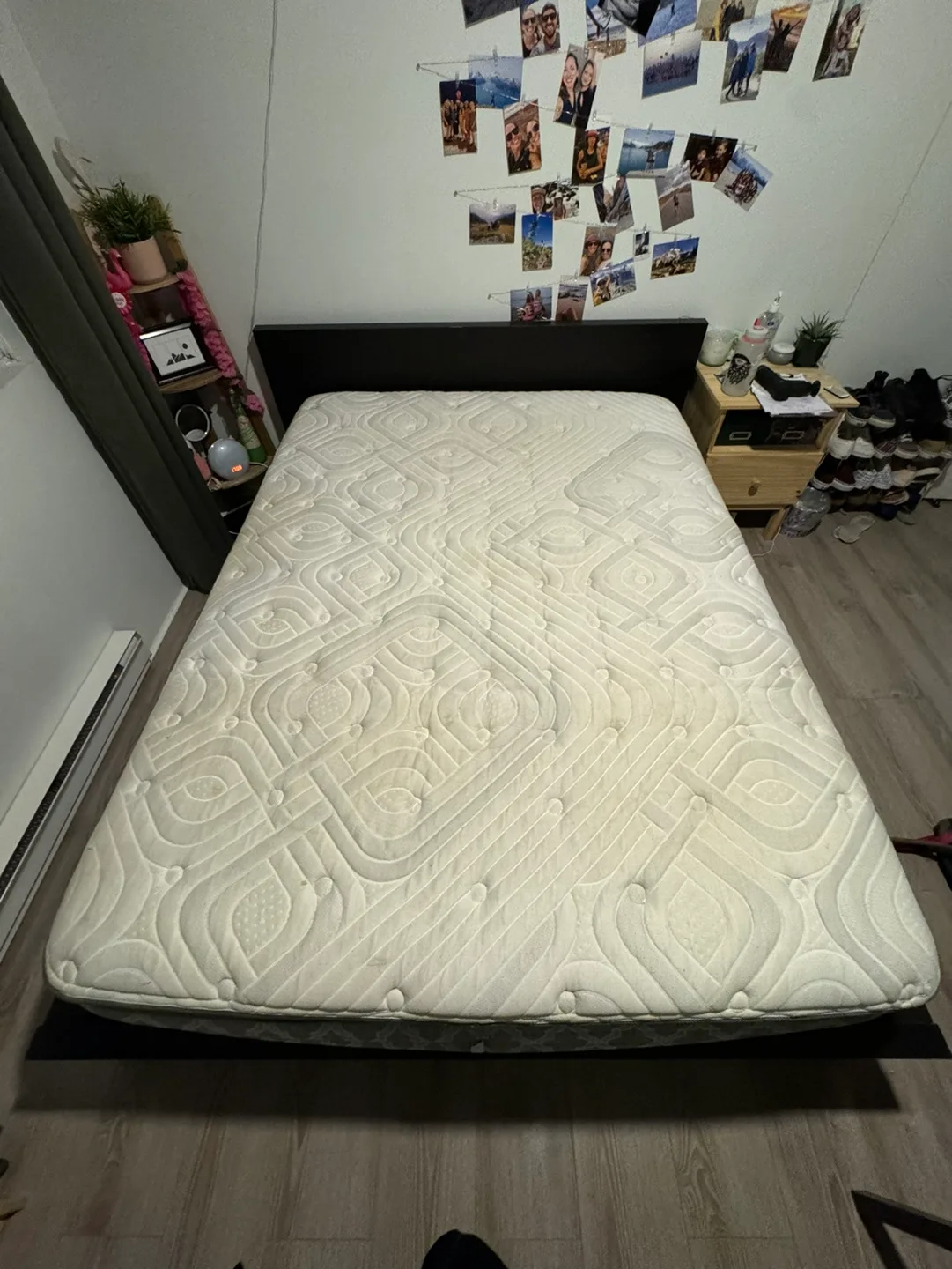 Queen Mattress thumbnail