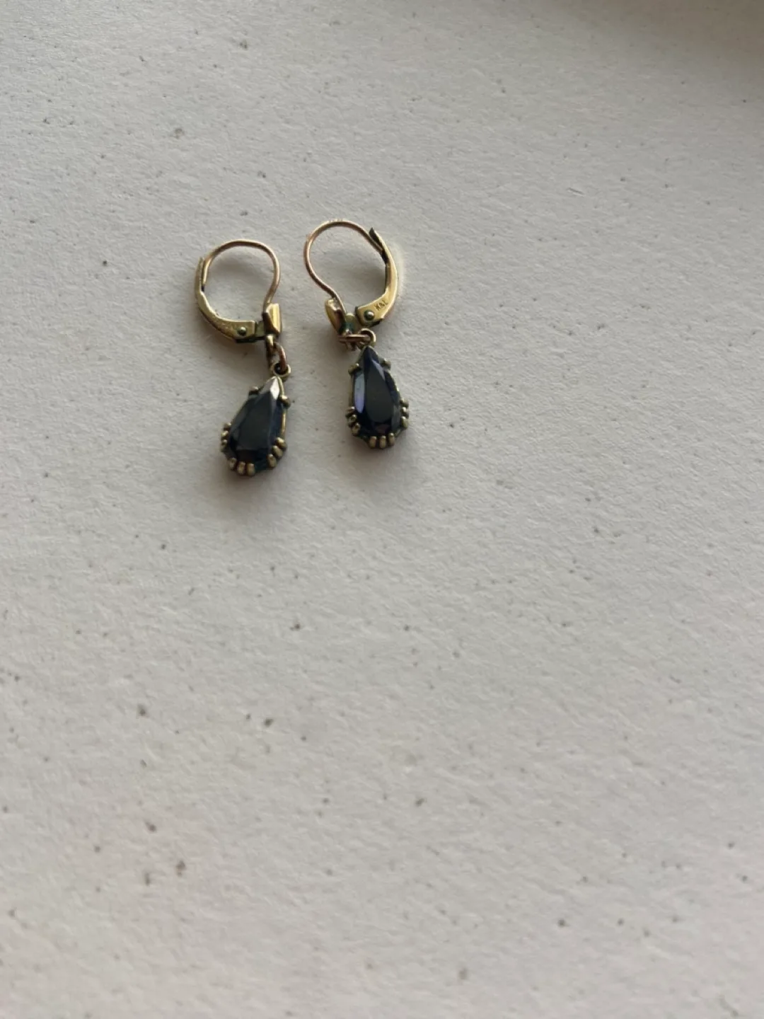 10k Gold Hematite Teardrop Earrings image indicator(5)