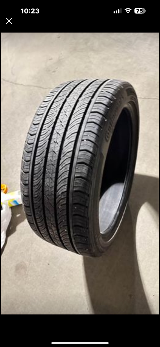 Continental ContiContact 5 245/40R19 96W Tire