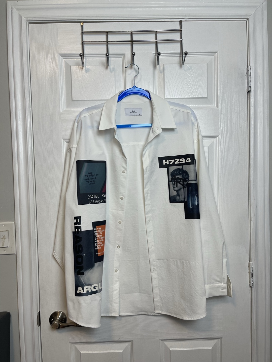 2nd Archive White Button Up Shirt Size Medium