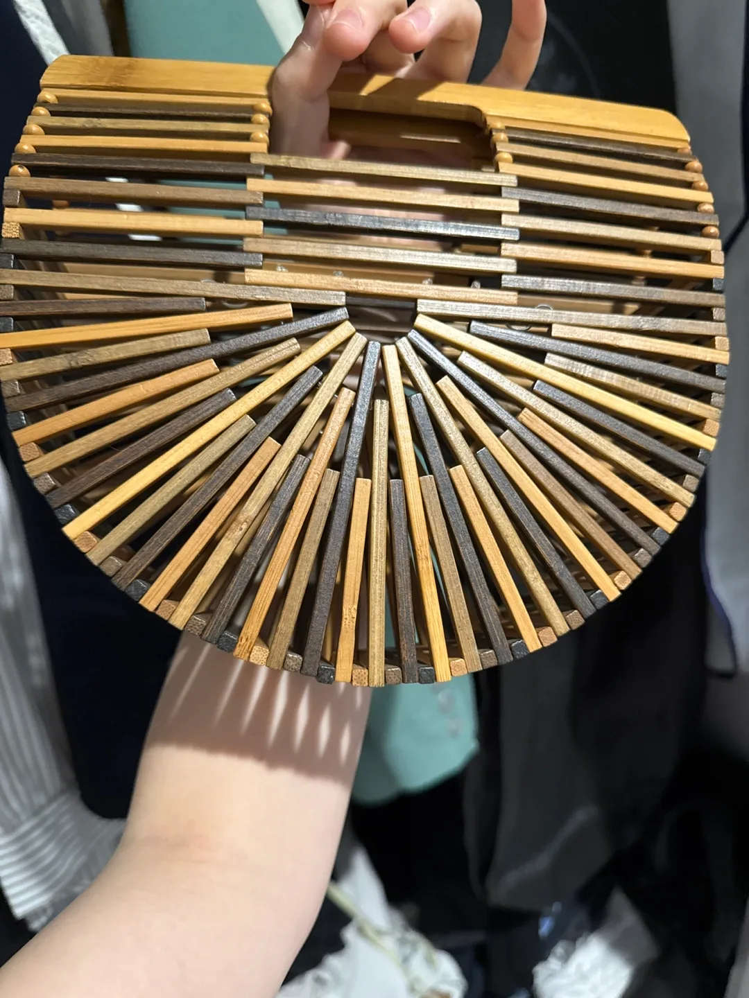 Gorgeous Bamboo Handbag image indicator(2)