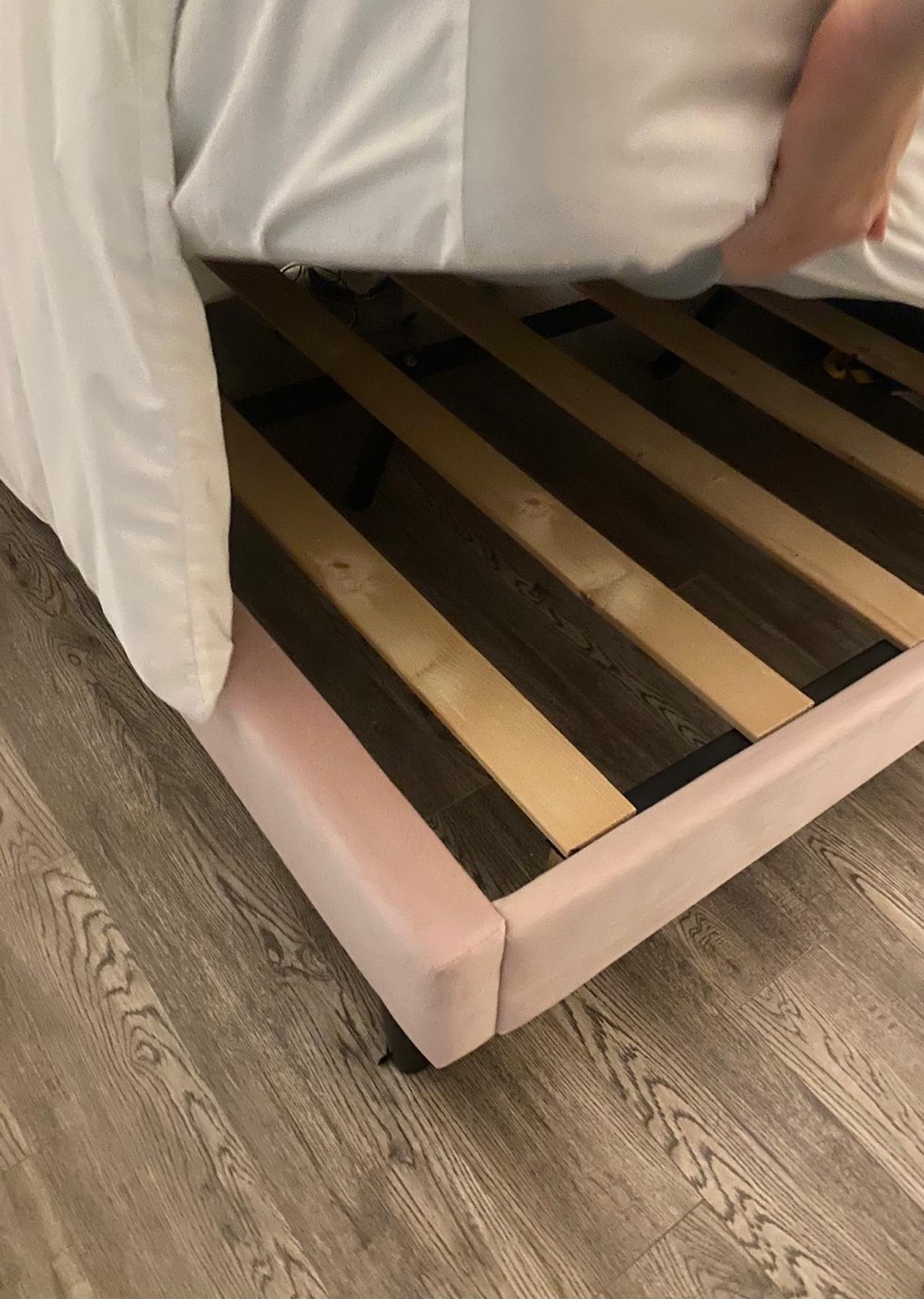 Pink Velvet Bed Frame - photo 2