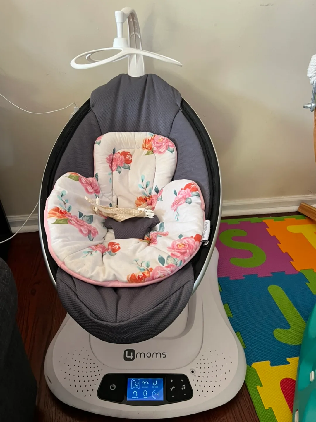 4moms mamaRoo 4 Baby Swing thumbnail
