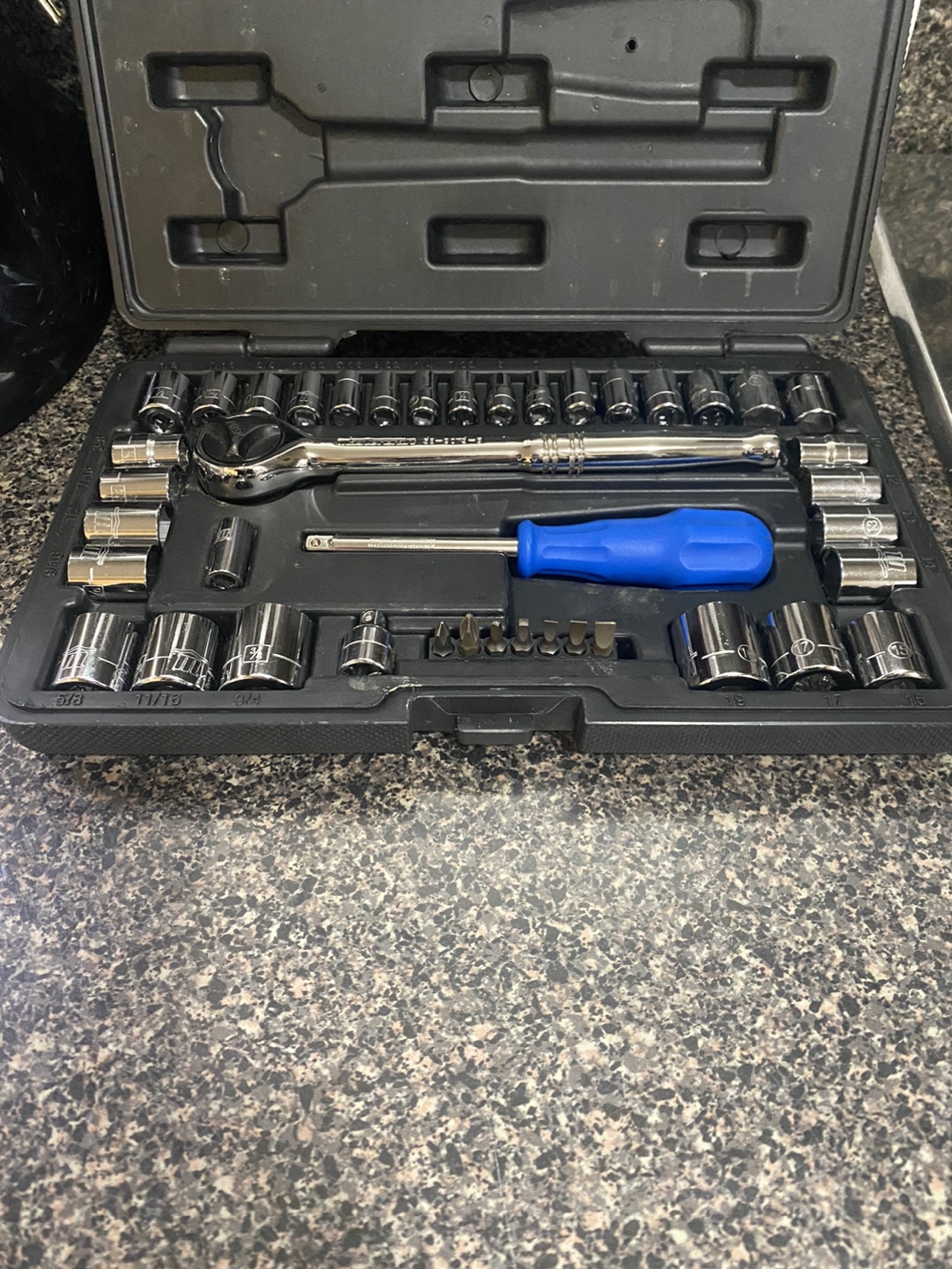 Mastercraft 41 Piece Socket and Tool Set - photo 5