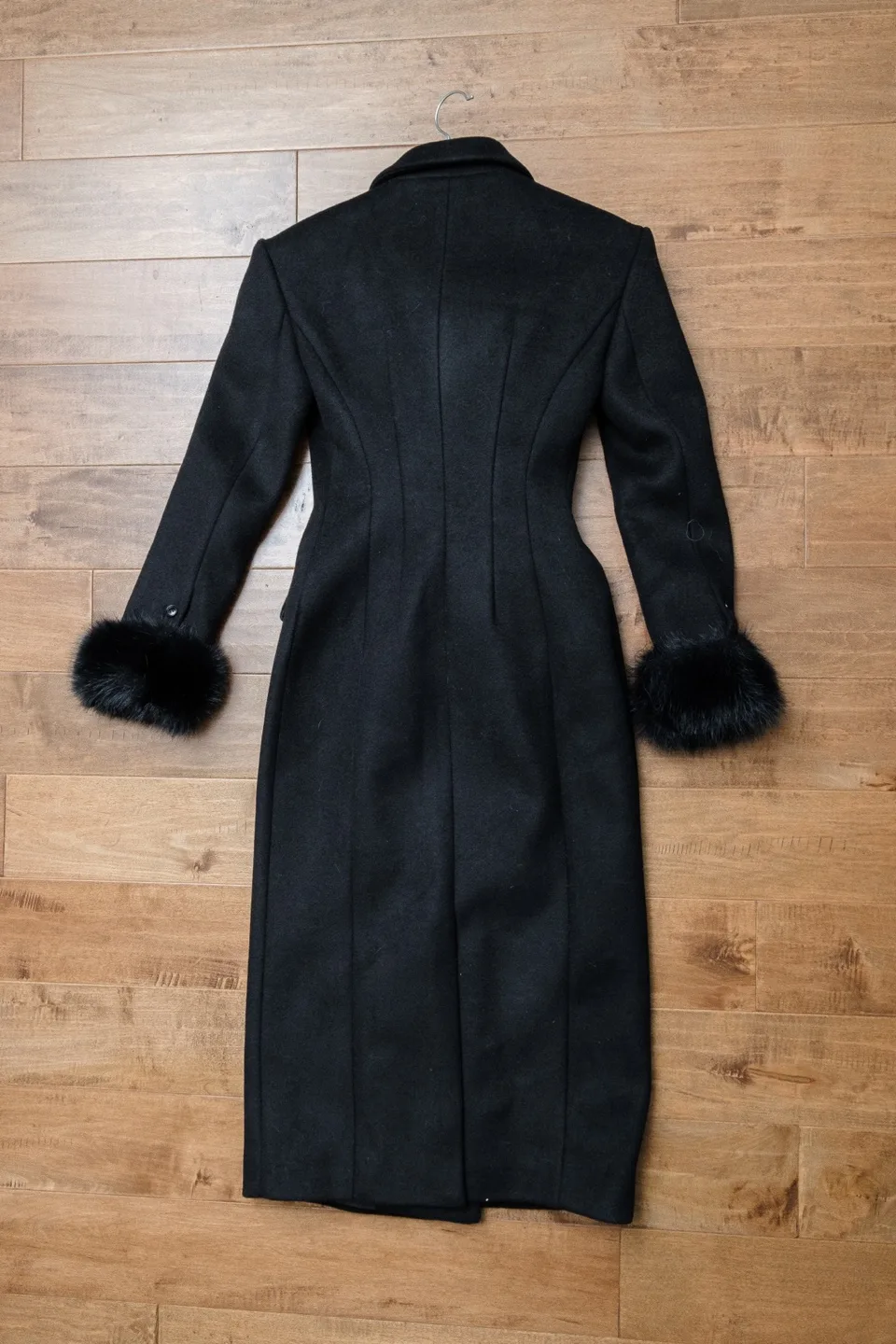 Elegant Black Long Coat with Fur Cuffs image indicator(6)