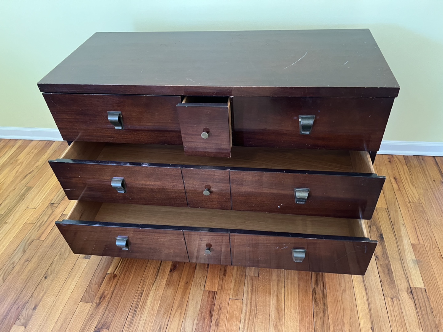 Antique solid wood dresser - photo 2