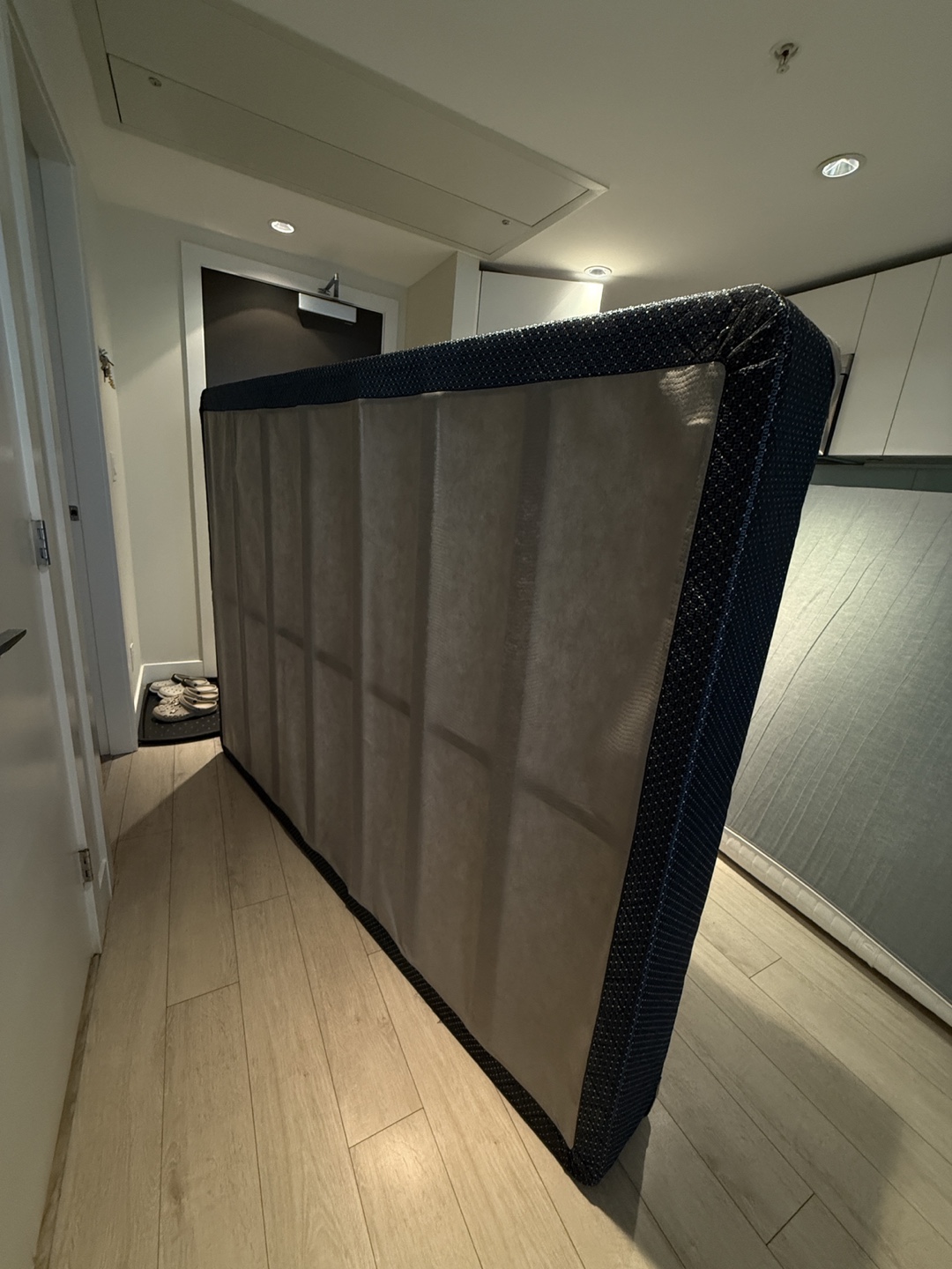 Queen Box Spring - photo 3
