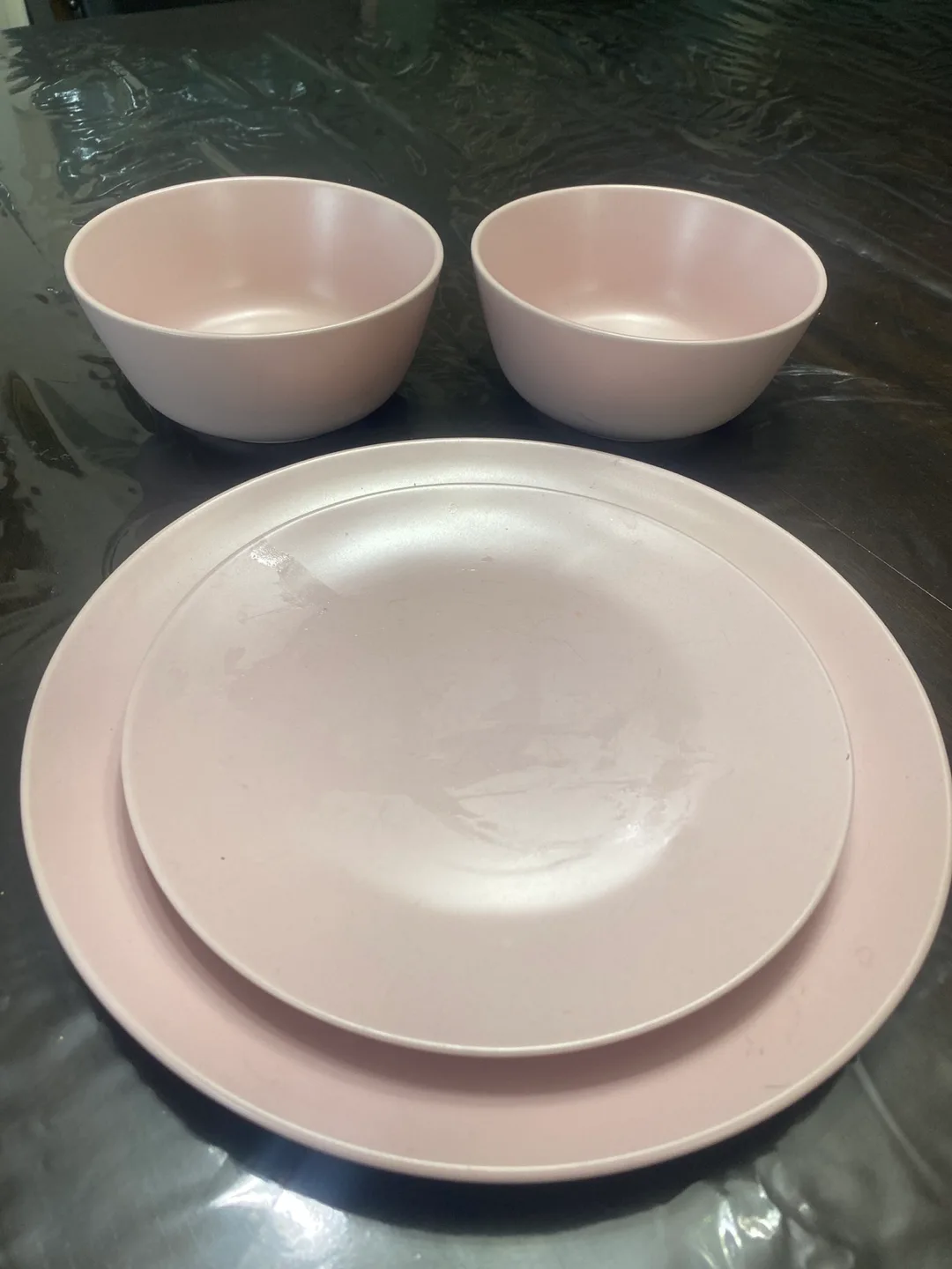 Pink Dinnerware Set image indicator(2)