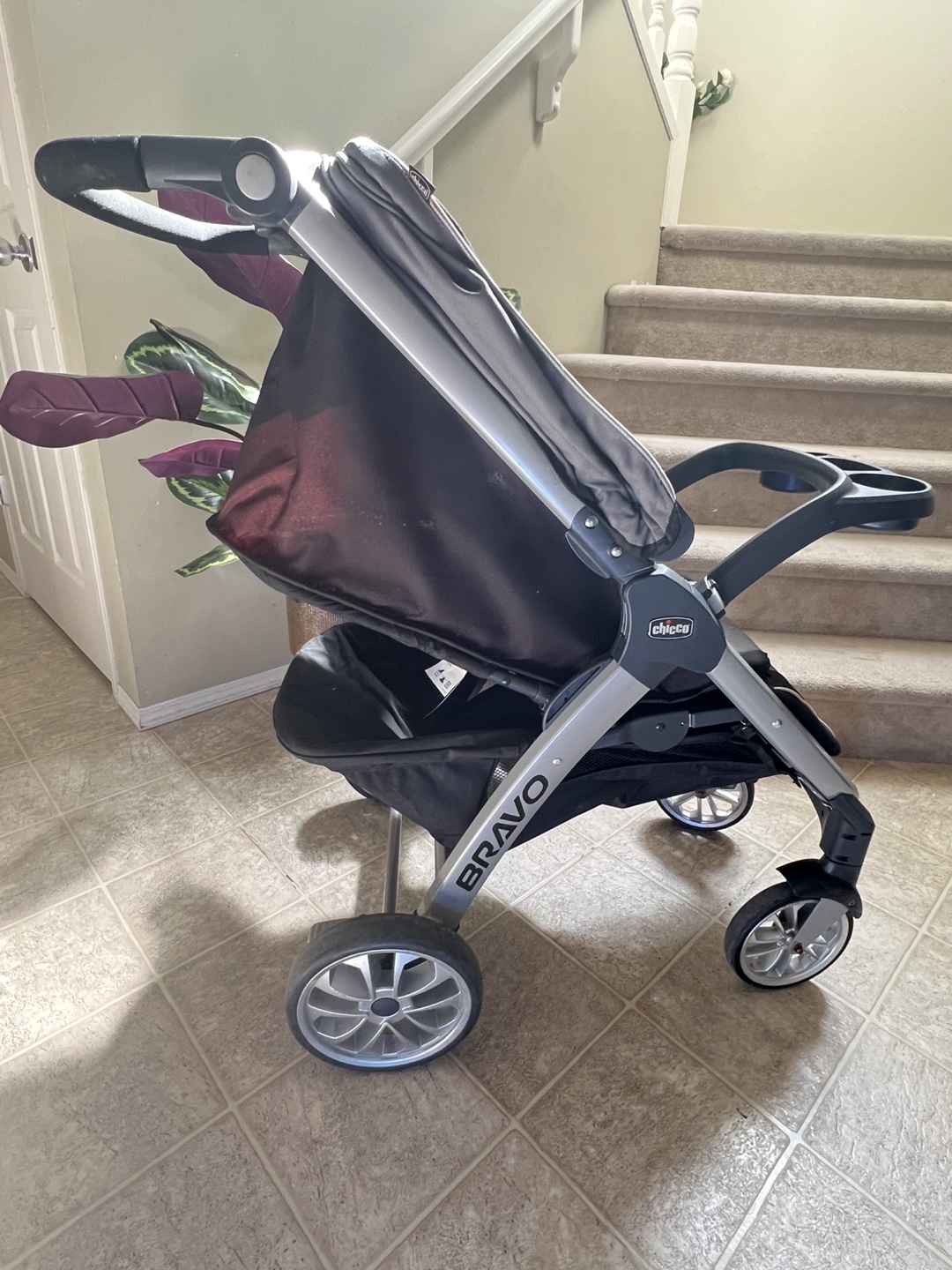 Chicco Bravo Stroller + KeyFit 30 Car Seat