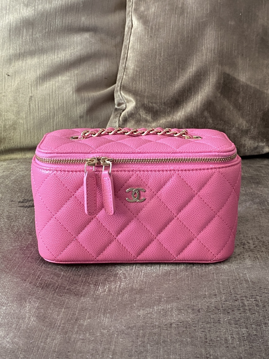 CHANEL VANITY BAG