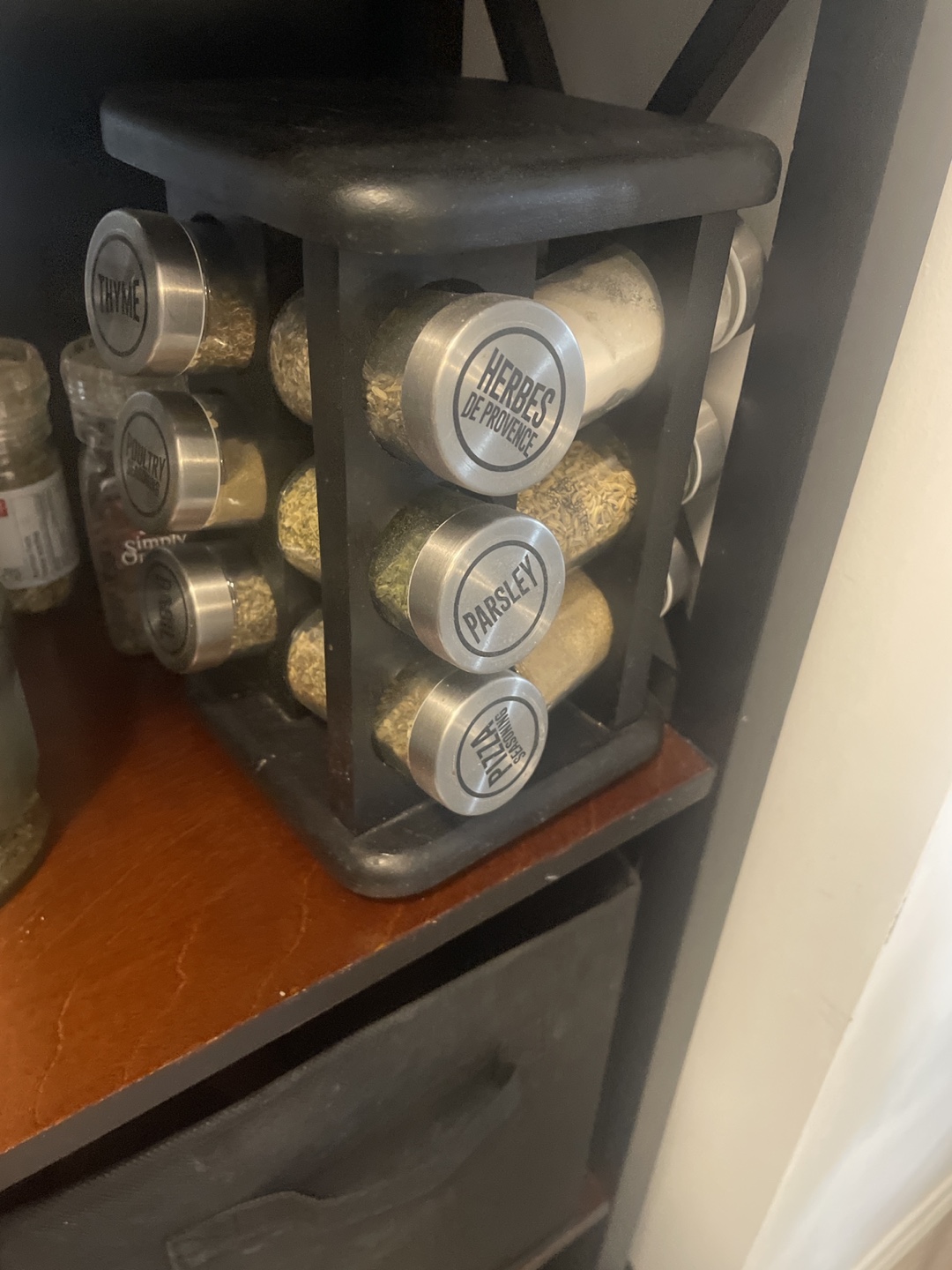 Spice Rack with 8 Jars