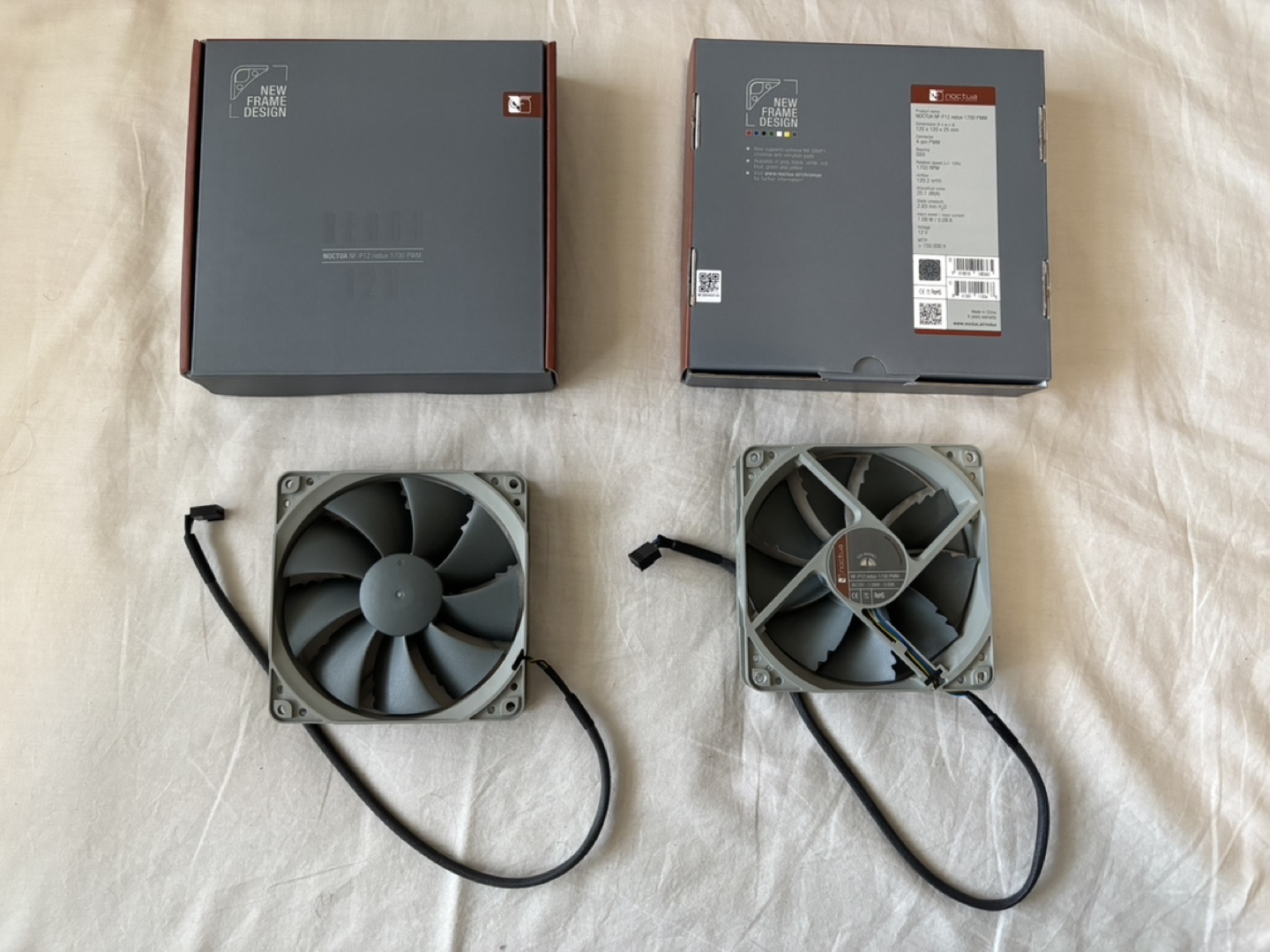 2 Noctua Cooling Fan 4-Pin, 1700 RPM 120mm, Grey