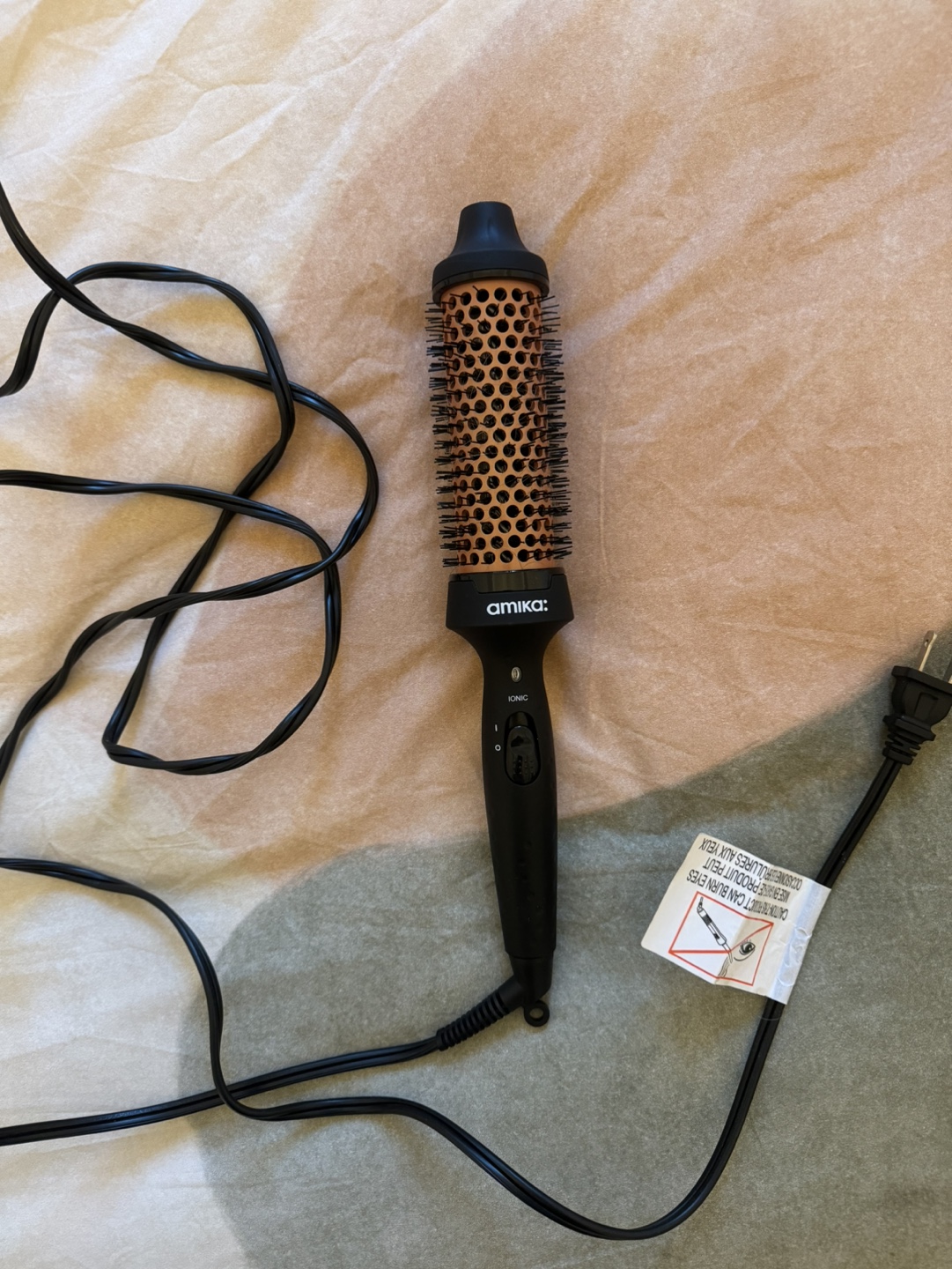 Amika Blowout Thermal Round Brush