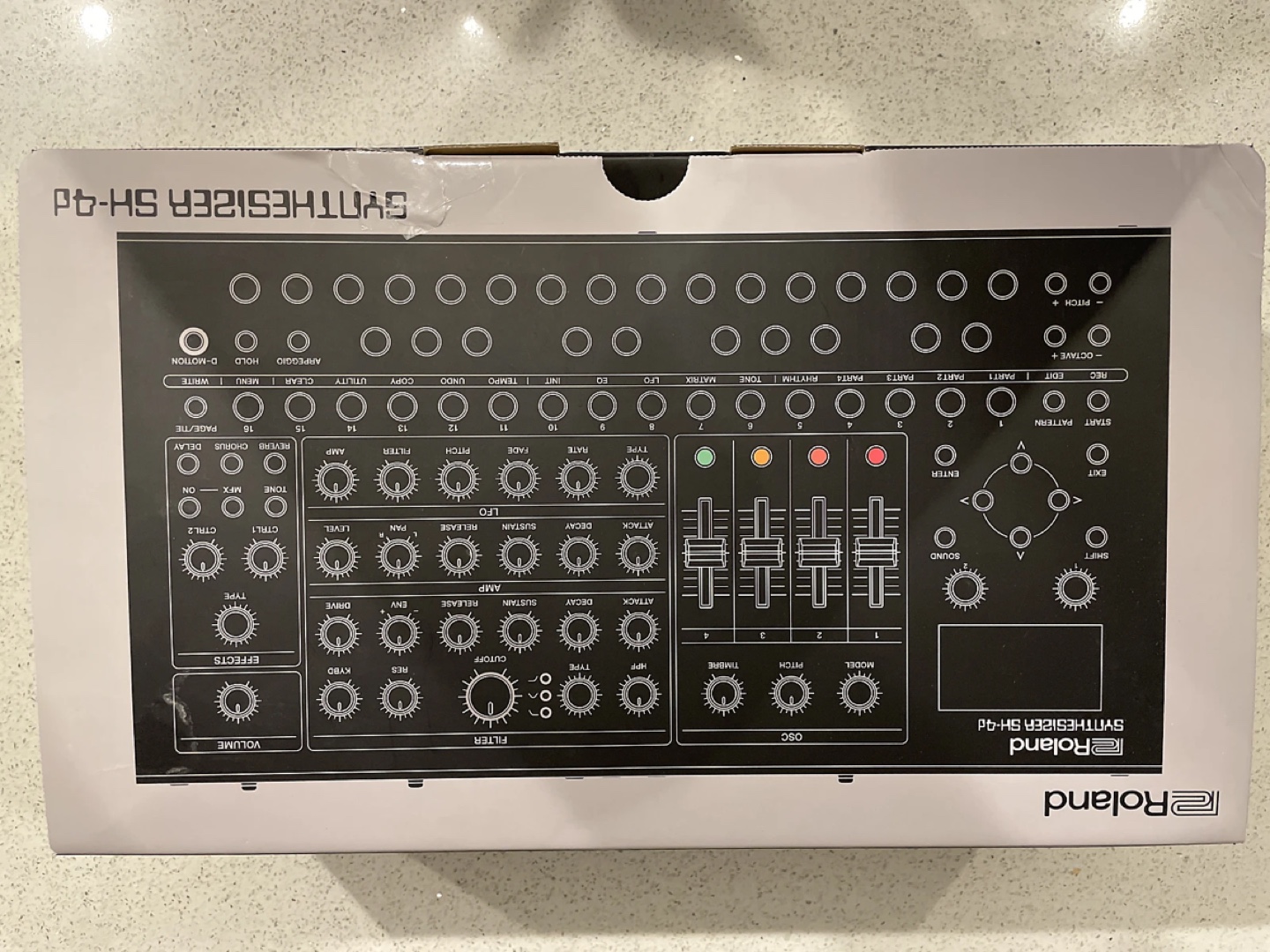Roland SH-4D Synthesizer - photo 2