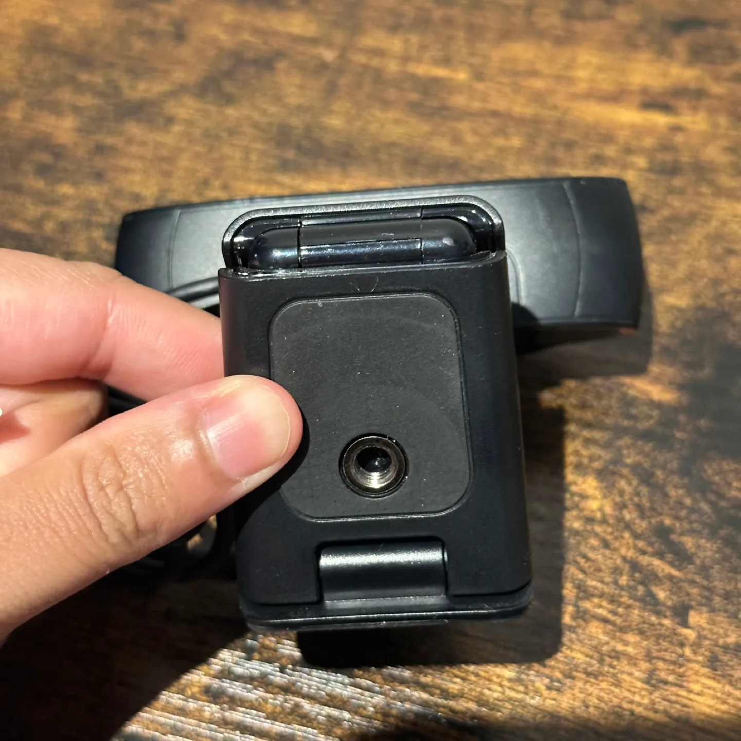 #Logitech HD 1080p Webcam image indicator(7)