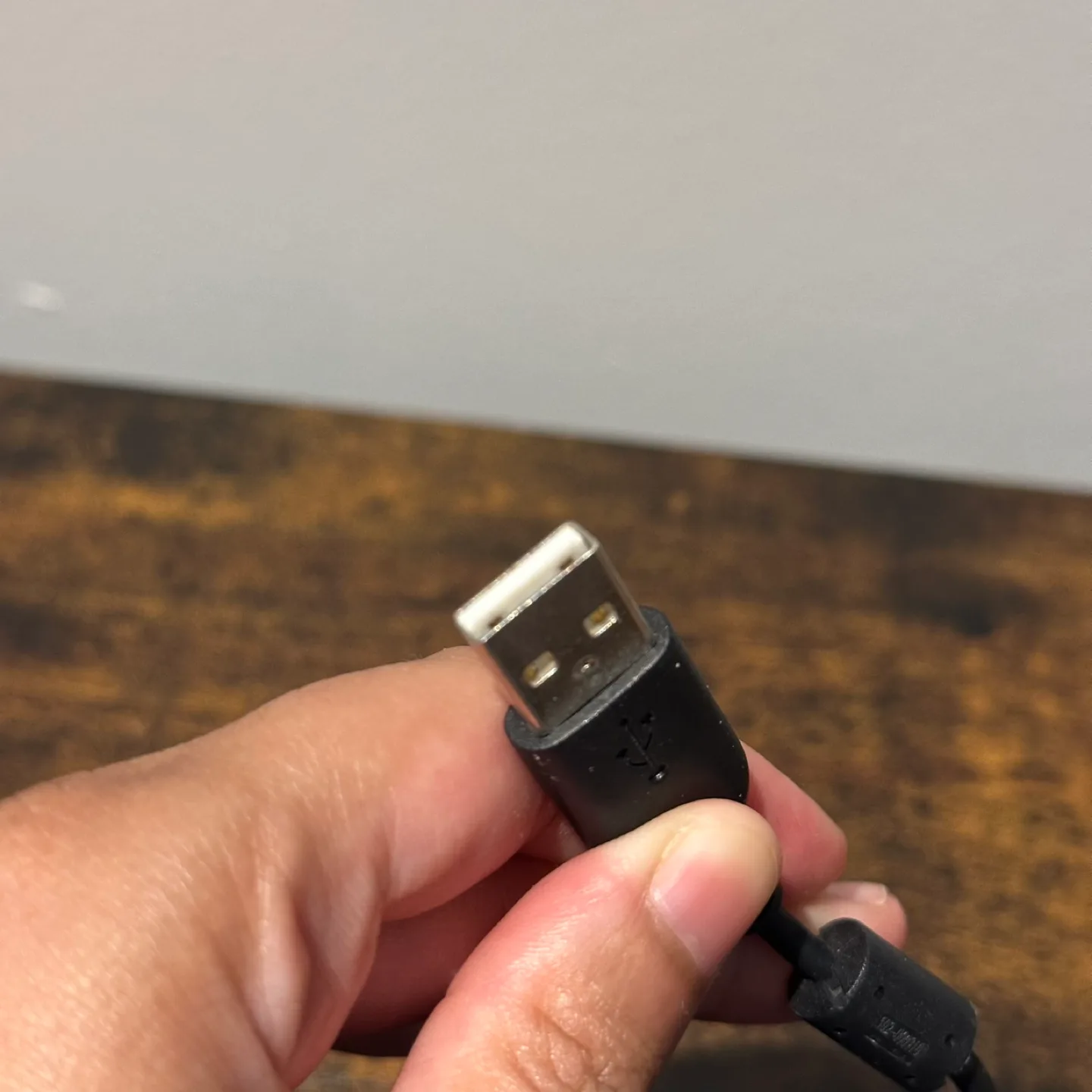 #Logitech HD 1080p Webcam image indicator(9)