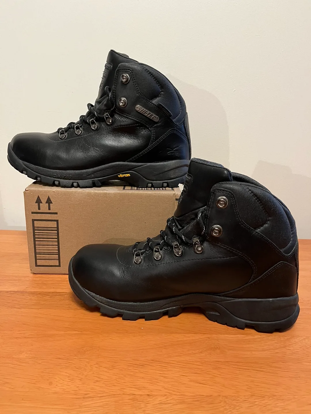 Hi-Tec Leather Waterproof Hiking Boots -10 image indicator(2)