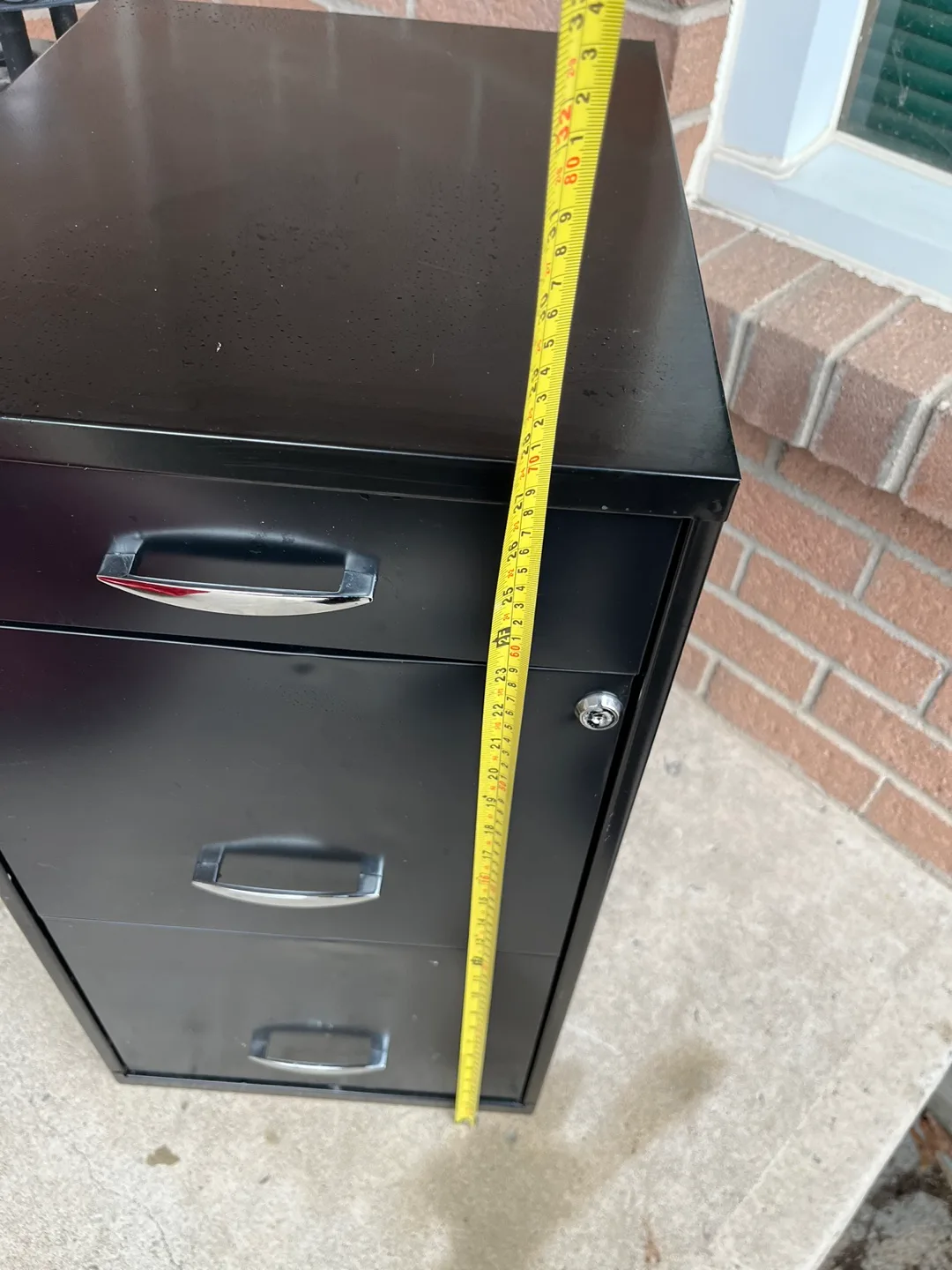 Black Metal Filing Cabinet image indicator(3)