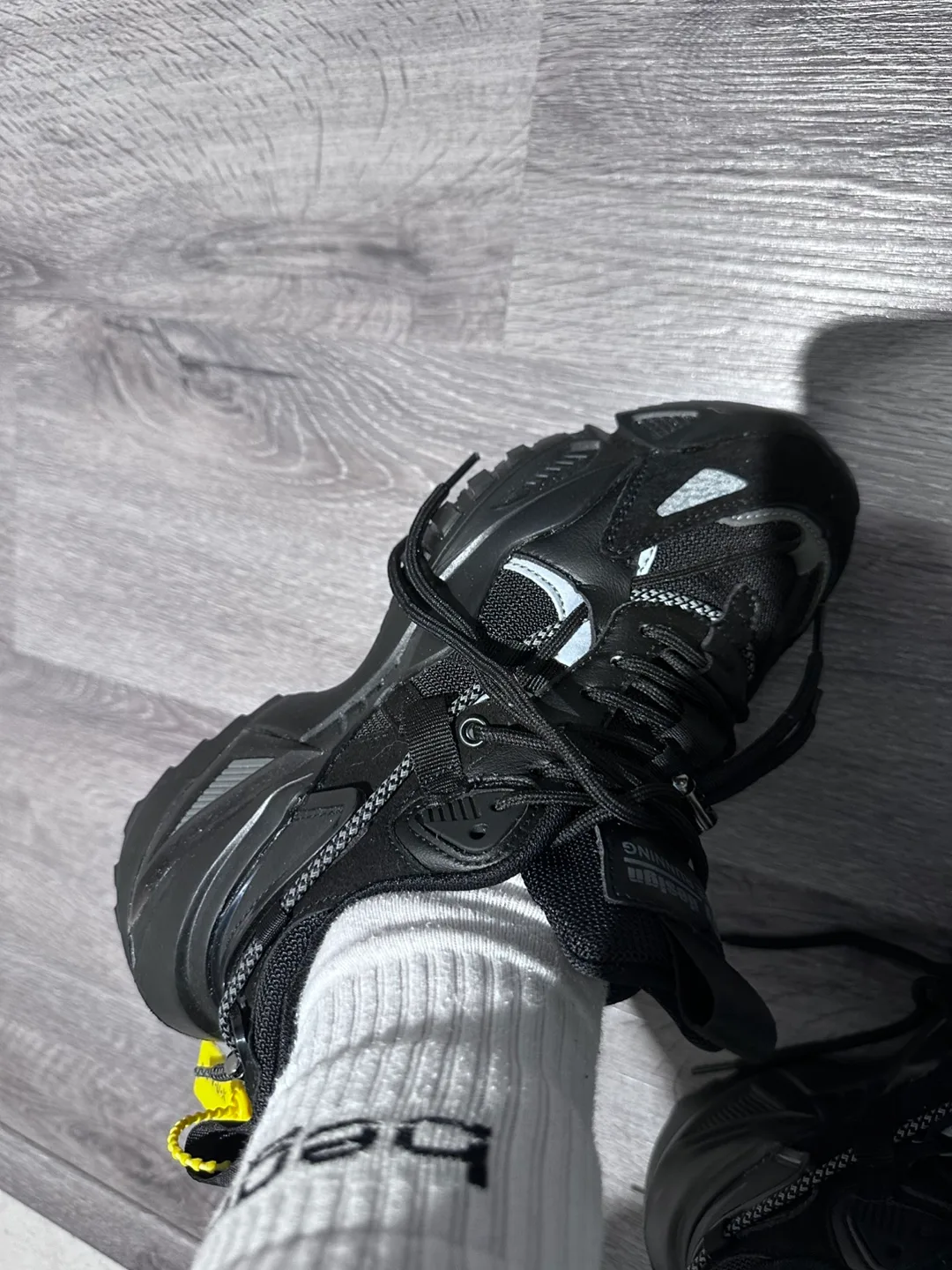 Black platform sneakers, Unisex image indicator(5)