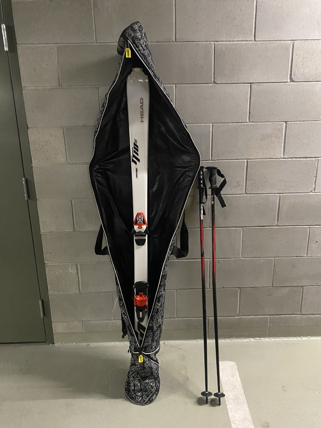 Head Skis 170cm with poles, bindings, bag