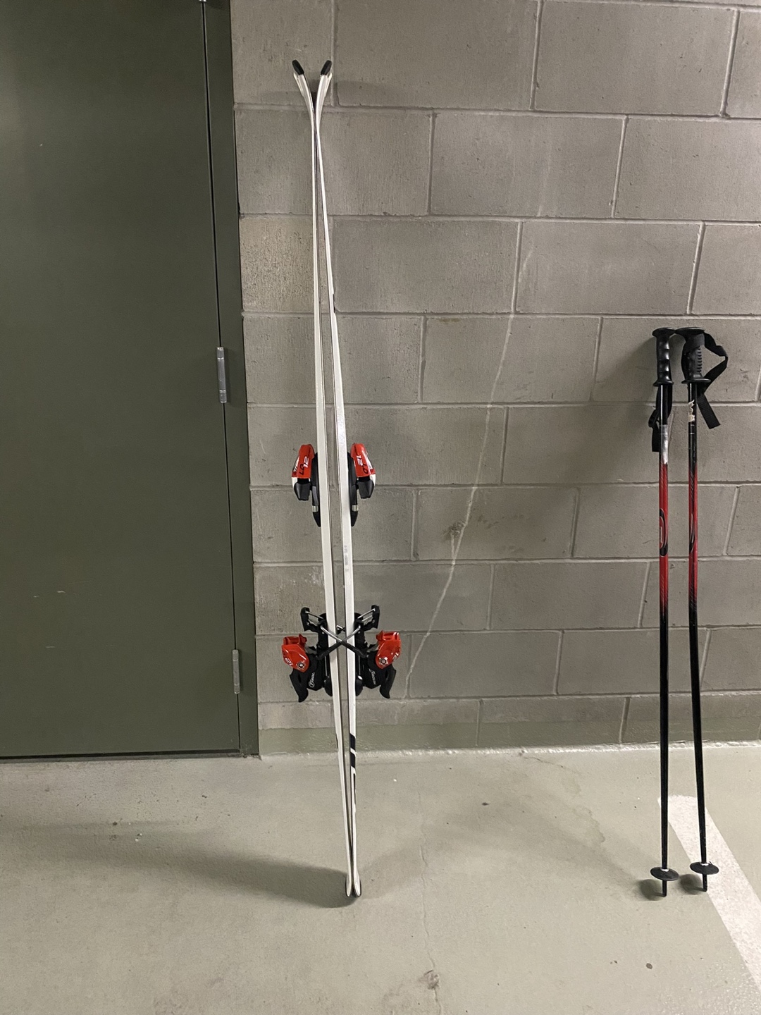 Head Skis 170cm with poles, bindings, bag - photo 3