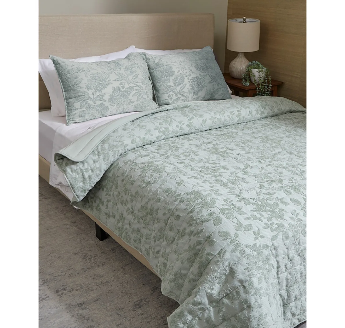 Home Suite Essentials 3-Pieces Chenille Quilt Set, King thumbnail
