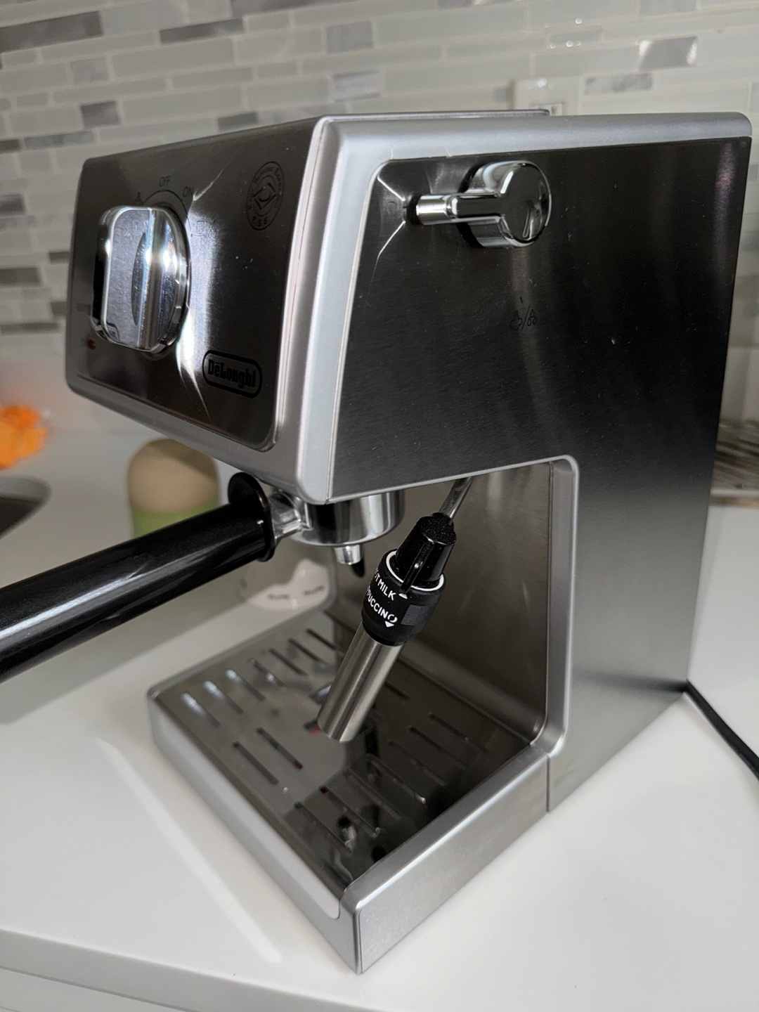 De'Longhi.Espresso Machine.Adjustable Cup Shelf,Milk Frother - photo 3