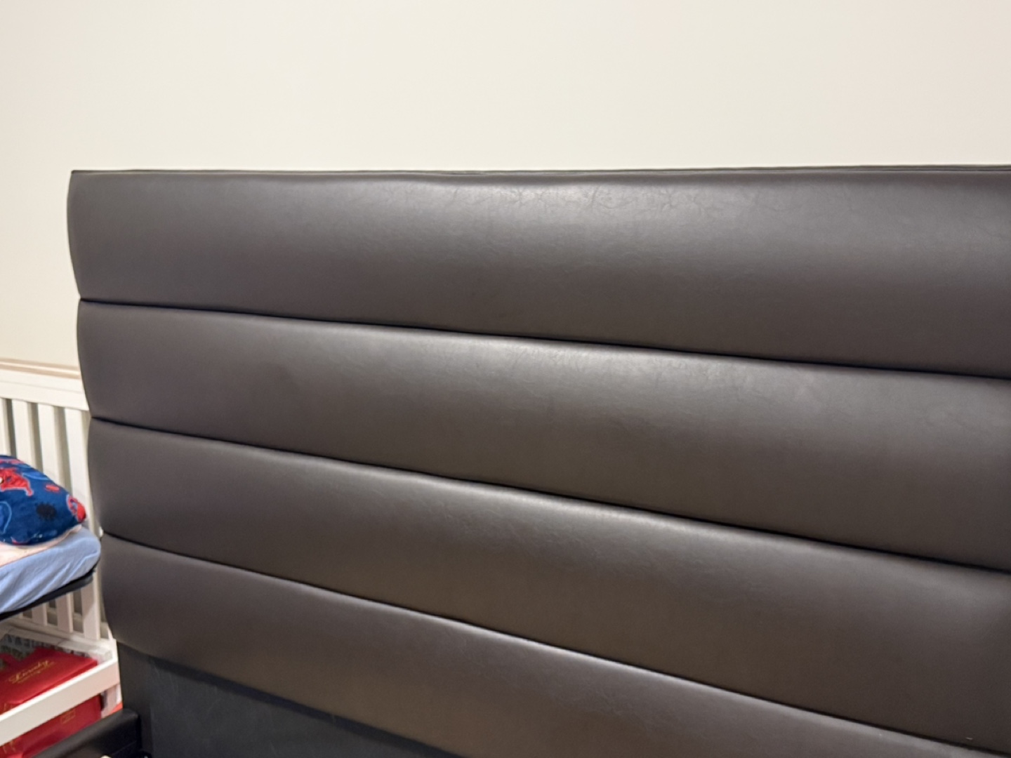 Queen Size Bed Frame - photo 3