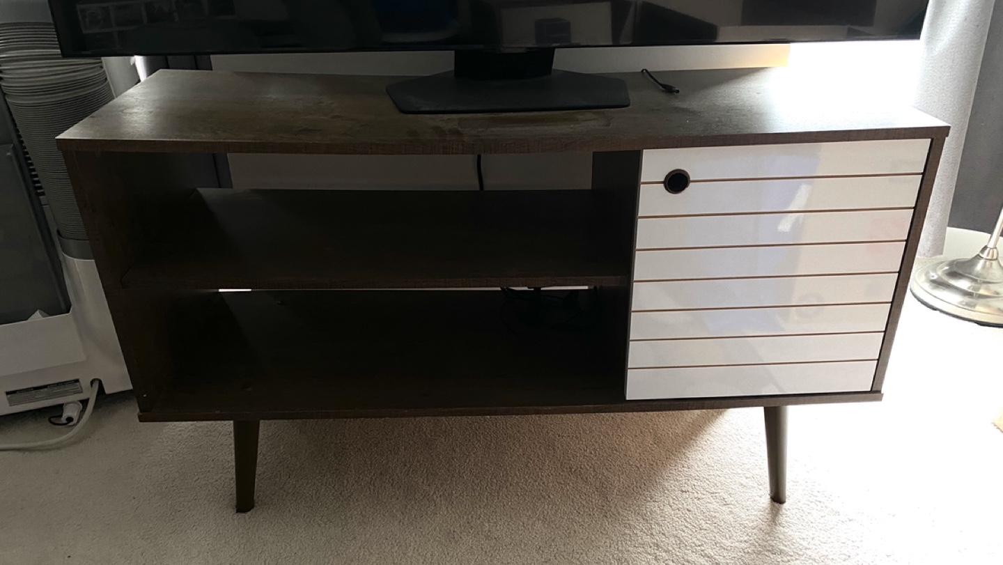 Mid-Century Modern TV Stand - photo 2