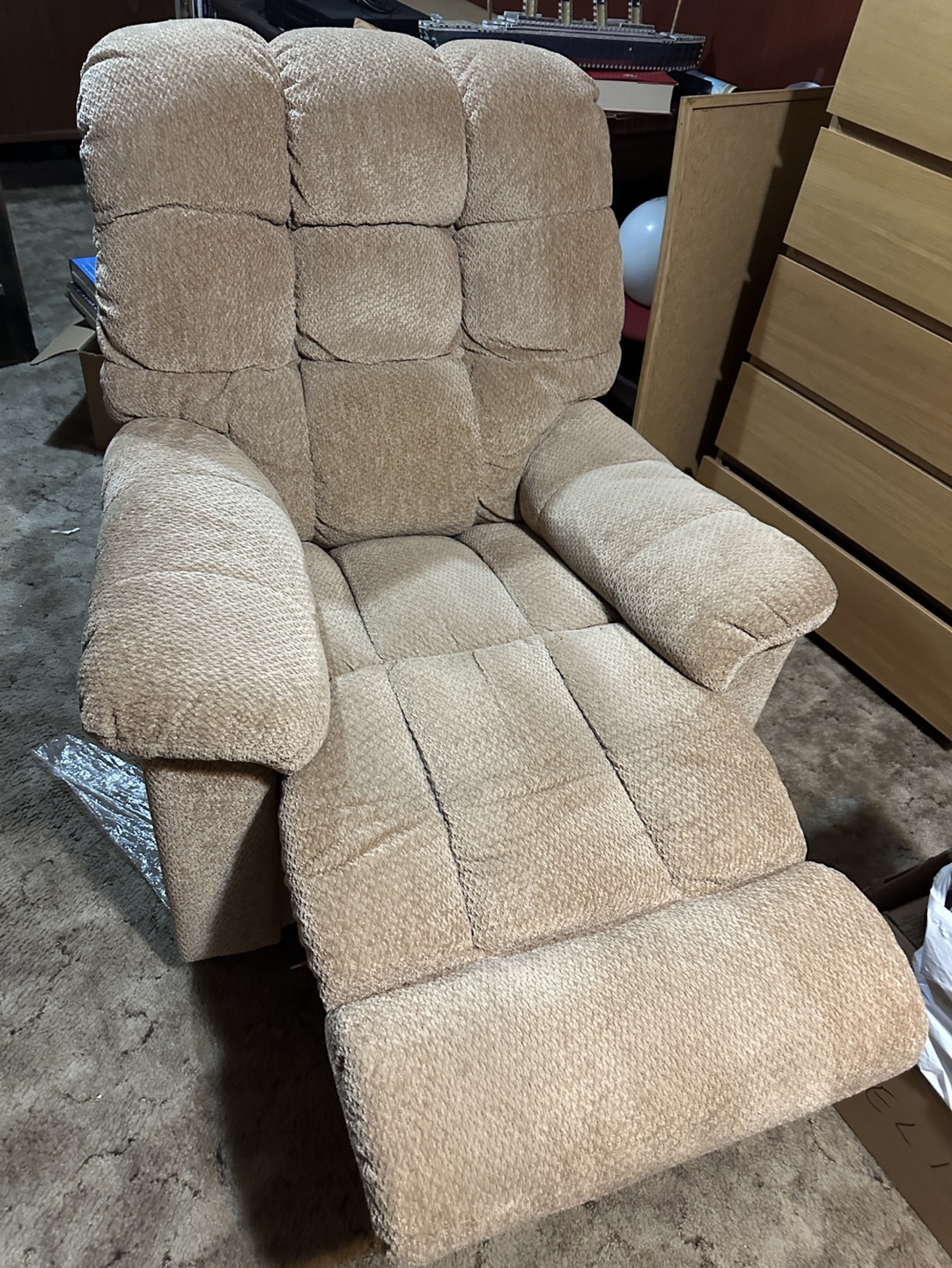 LAZY BOY RECLINER - photo 2