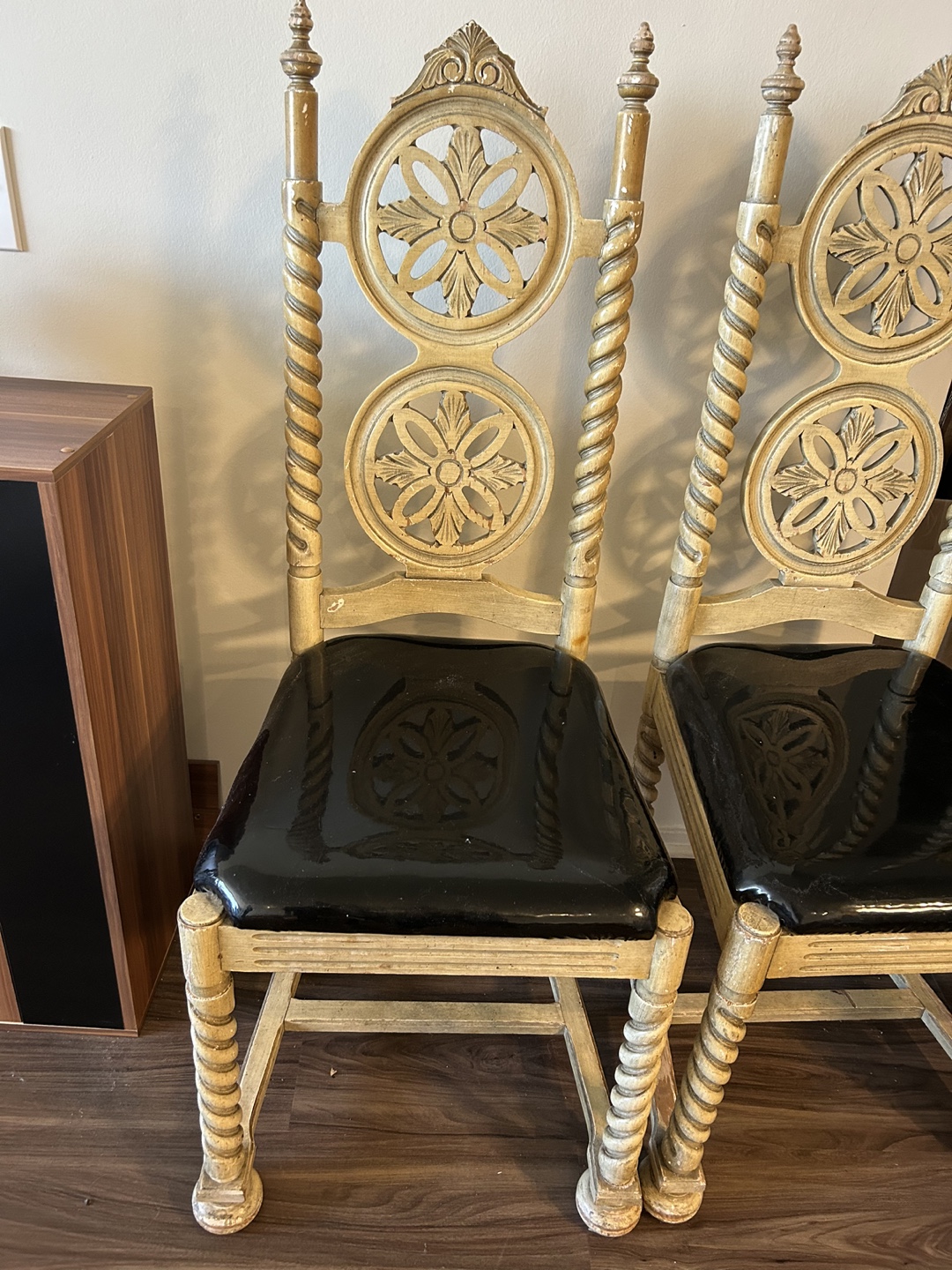 Set of 3 Vintage Carved Wood Dining Chairs - photo 2