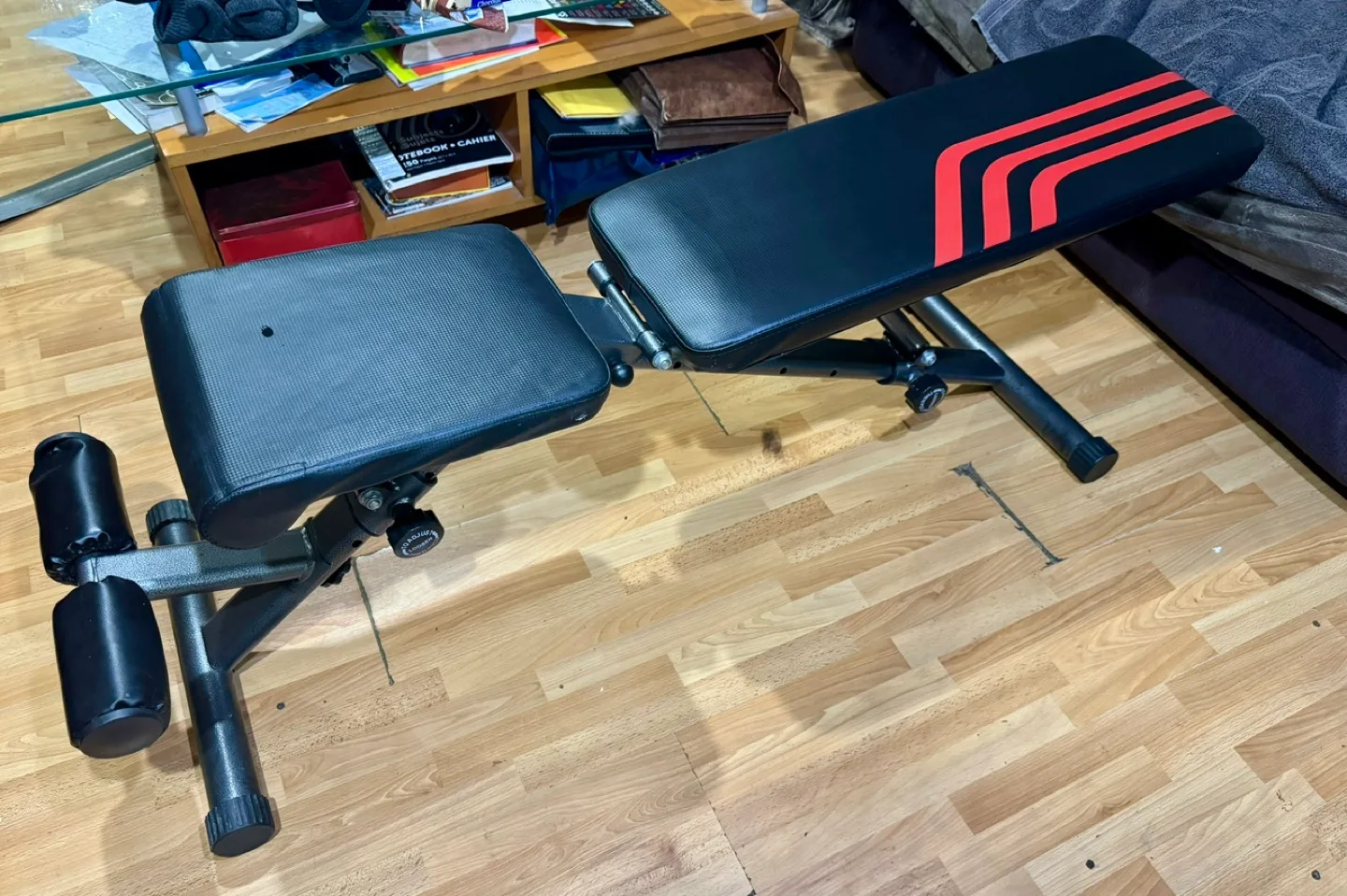 Adjustable Weight Bench image indicator(4)