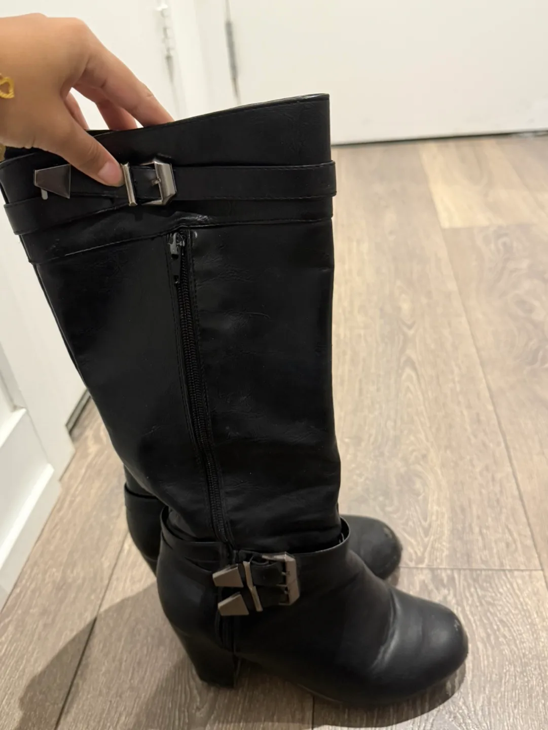 Black Knee-High Boots #freecycle thumbnail