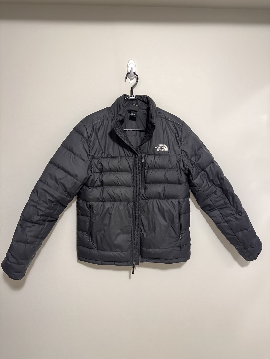 North Face Puffer size small - photo 2