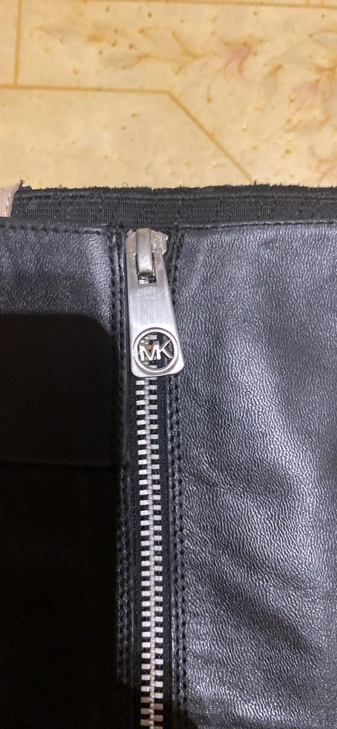 Michael Kors Black Leather Boots image indicator(2)