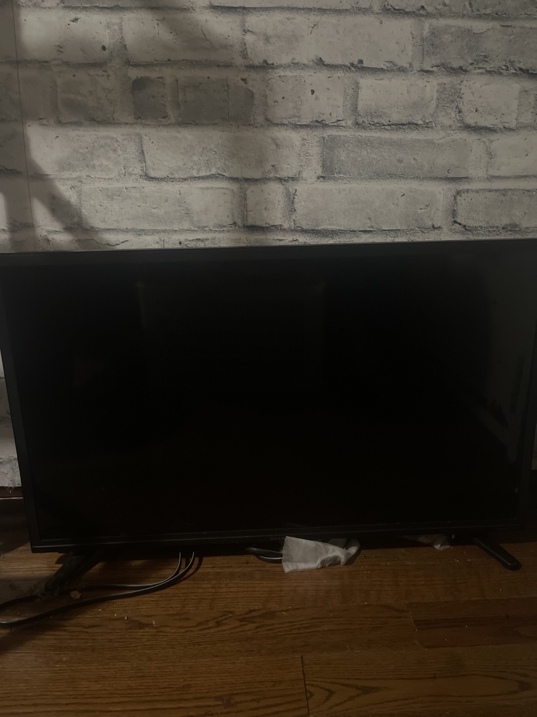 32 inch TV - photo 2