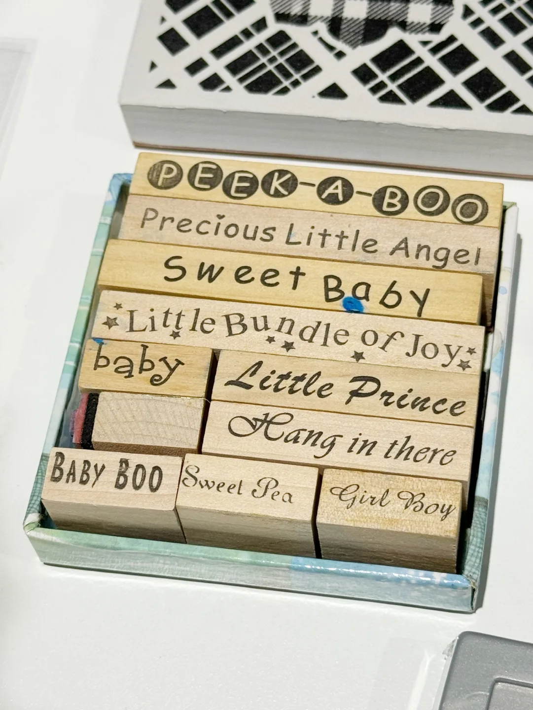 Rubber and clear stamps with unopened Stampology Ink Pad image indicator(5)