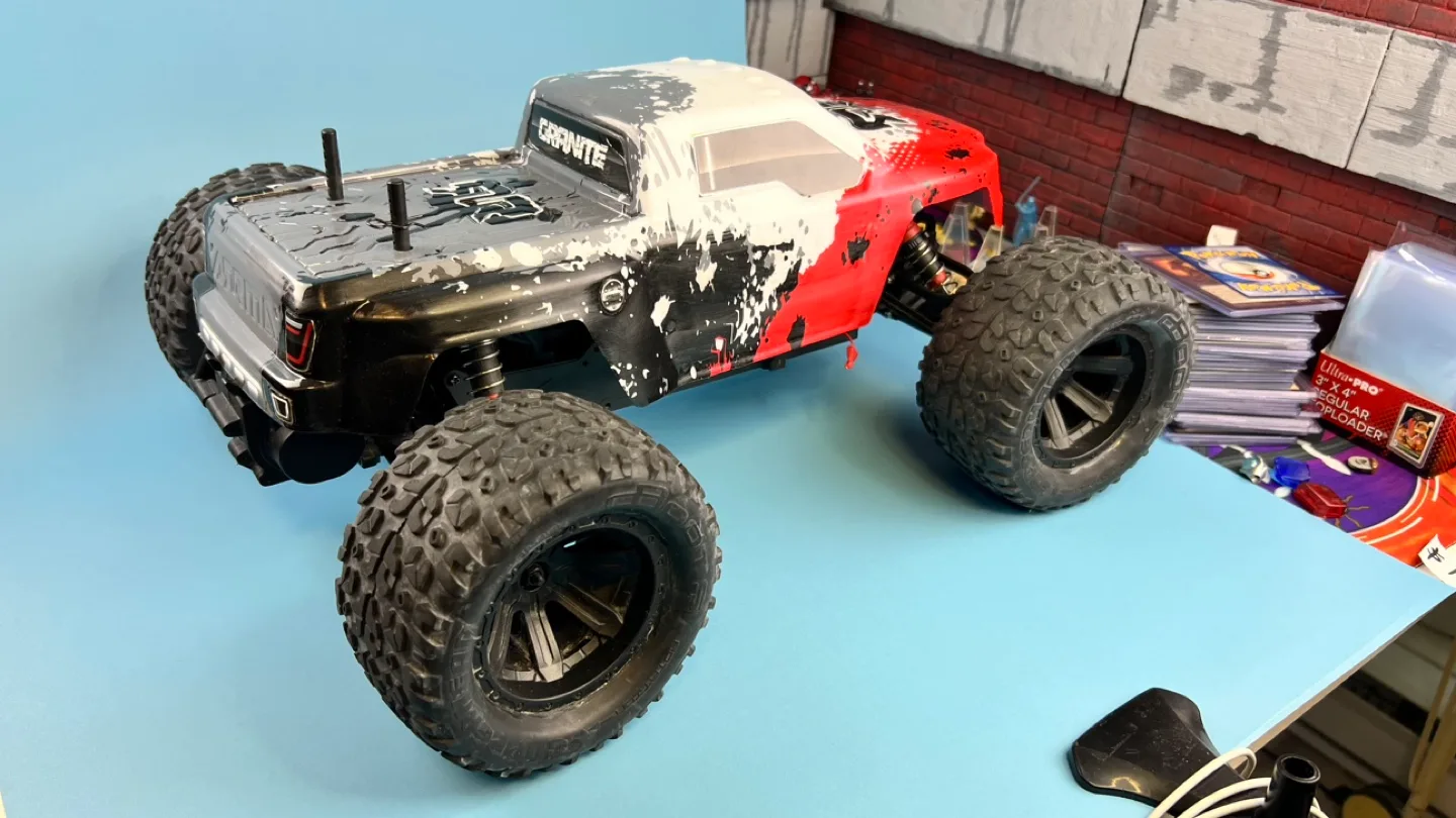 Arrma Granite RC TRUCK. image indicator(2)
