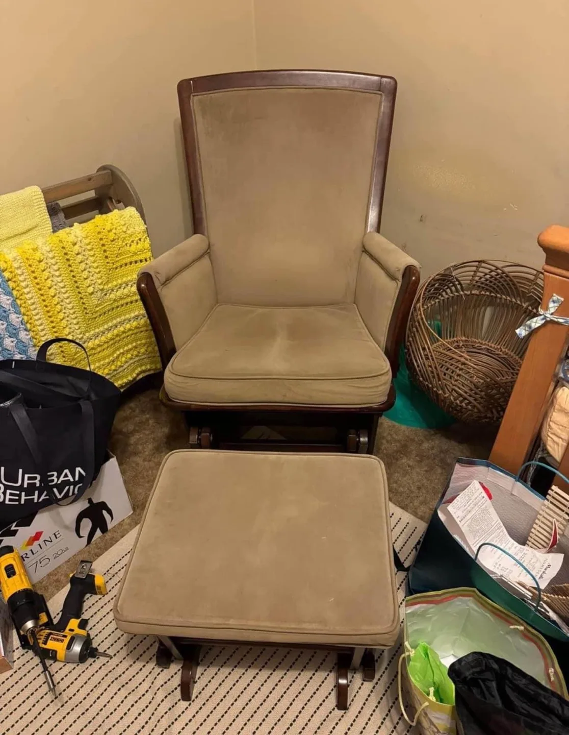 Rocking Chair / Glider and Ottoman thumbnail