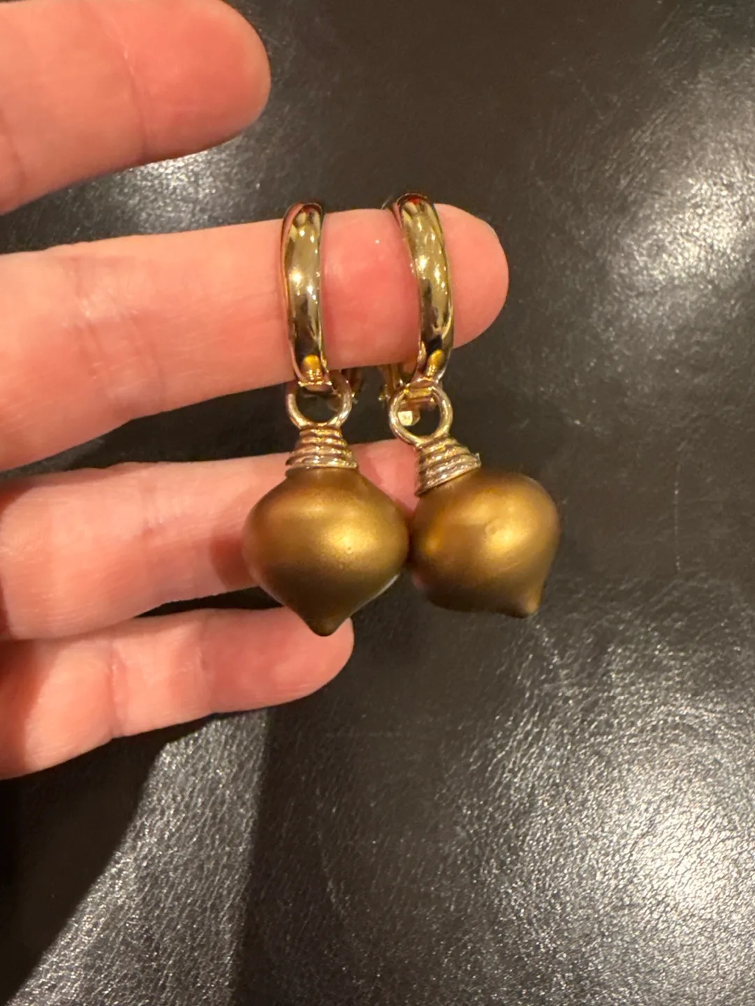 Gold Tone Necklace and Earring Set image indicator(2)