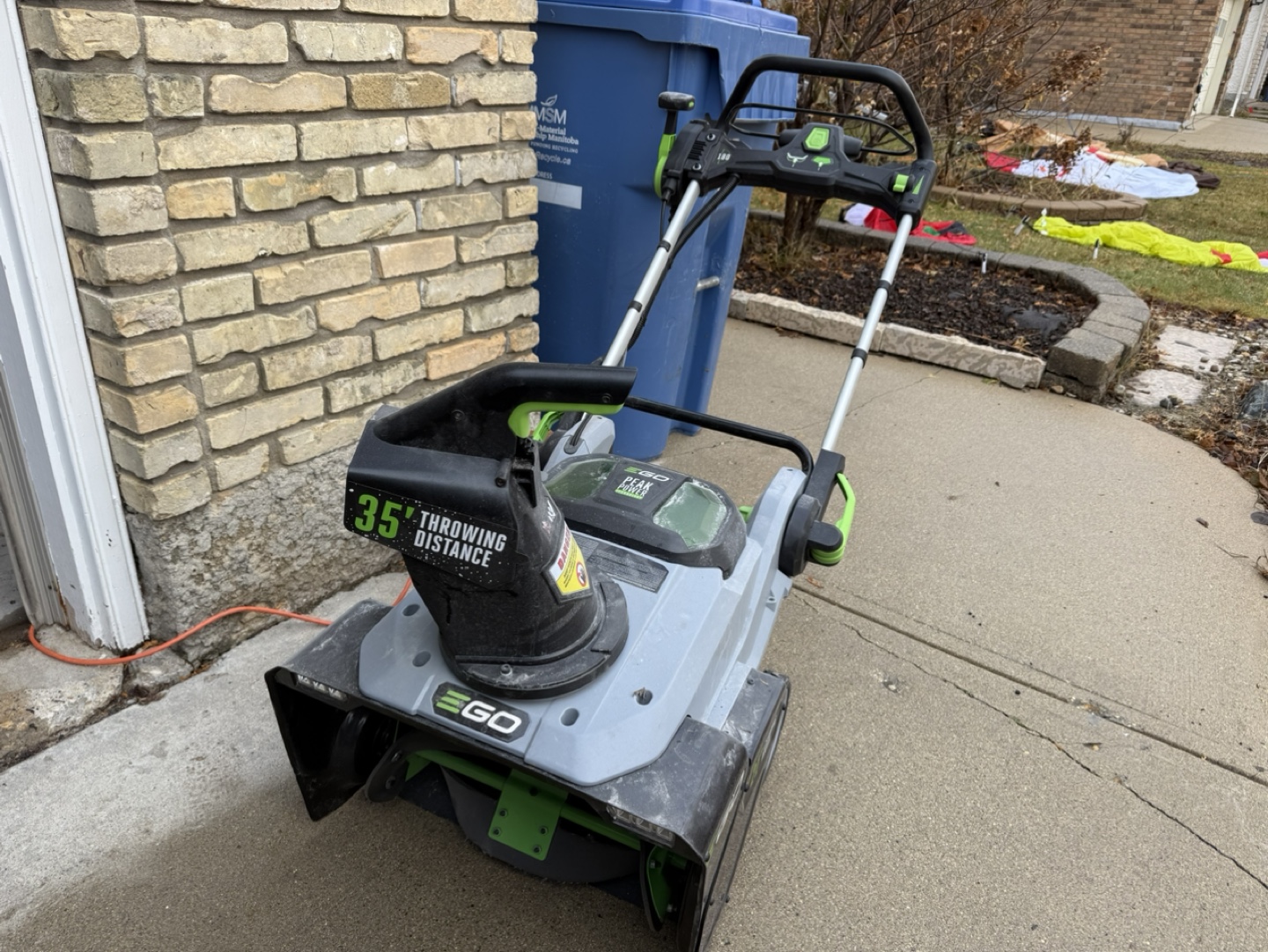 Ego Cordless Snow Blower w/ 1 battery + rapid charger