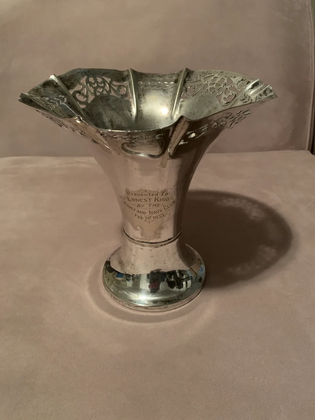 Silver Trophy image indicator(2)