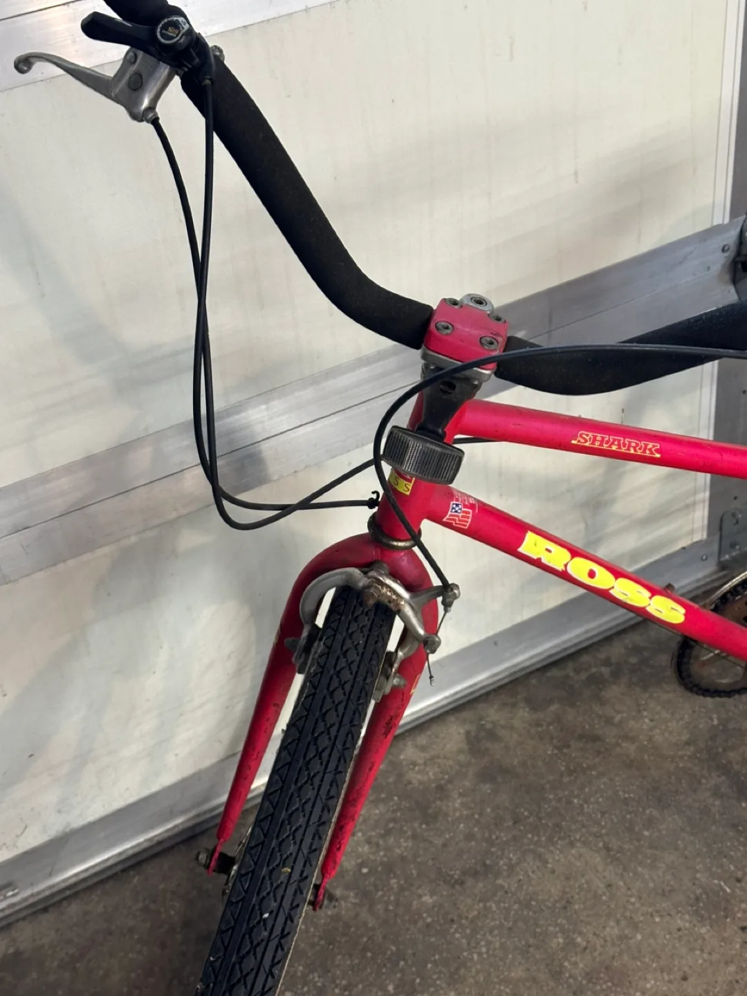 Vintage Ross 26” Cruiser Bicycle image indicator(2)